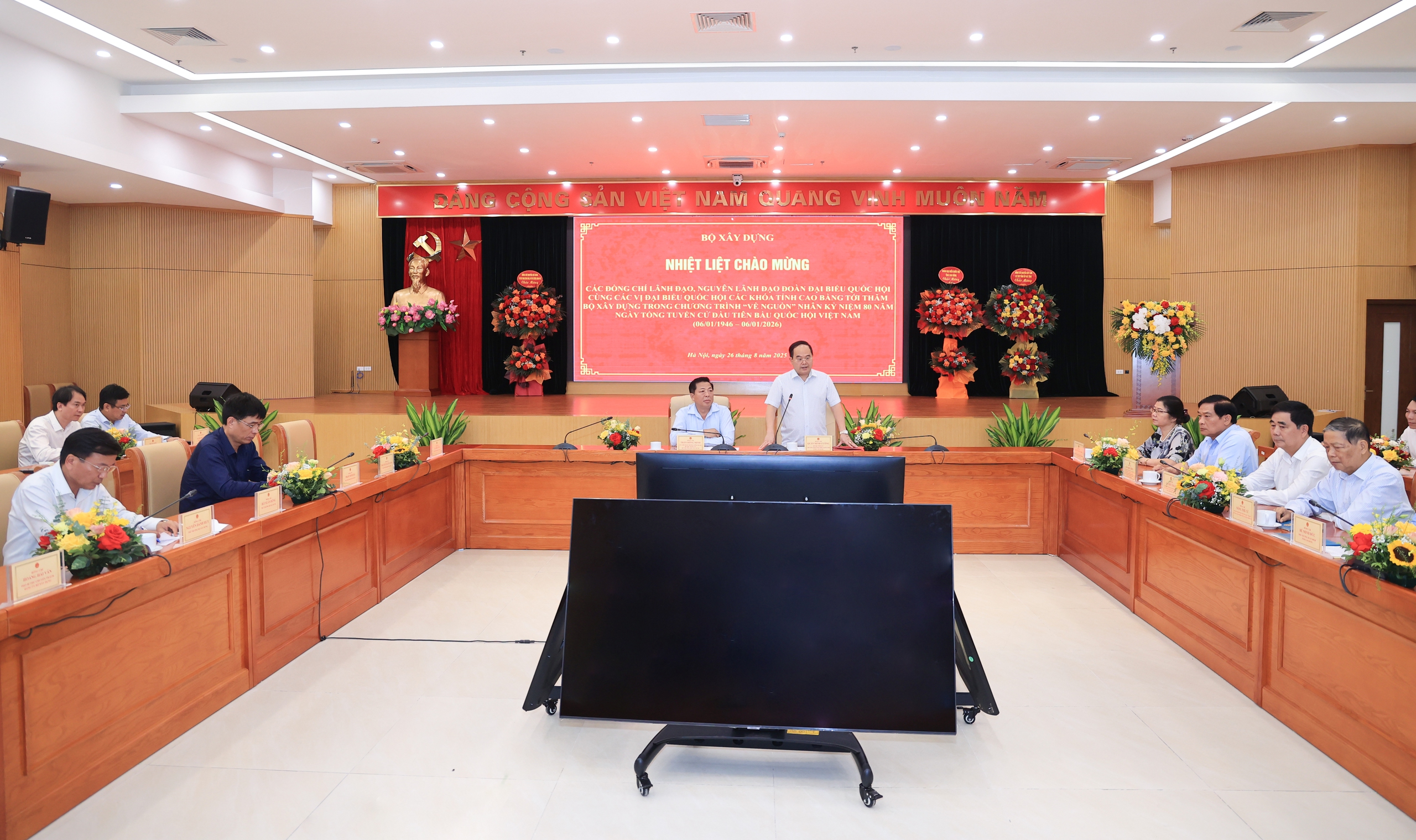 Bộ trưởng Trần Hồng Minh: Đột ph&aacute; hạ tầng th&uacute;c đẩy Cao Bằng ph&aacute;t triển kinh tế - x&atilde; hội- Ảnh 7.