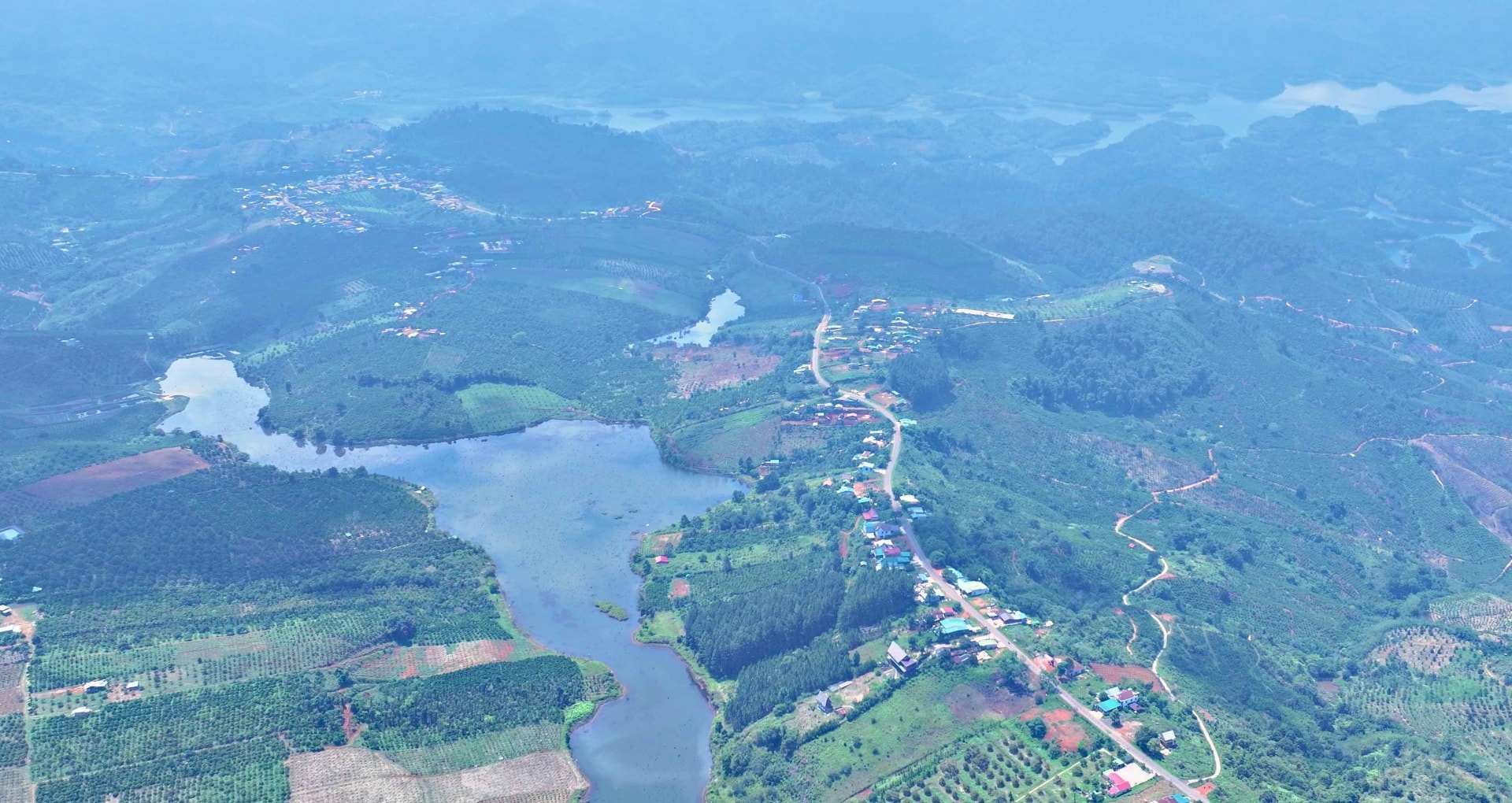 T&igrave;m giải ph&aacute;p kết nối giao th&ocirc;ng Đ&agrave; Lạt - Gia Nghĩa- Ảnh 1.