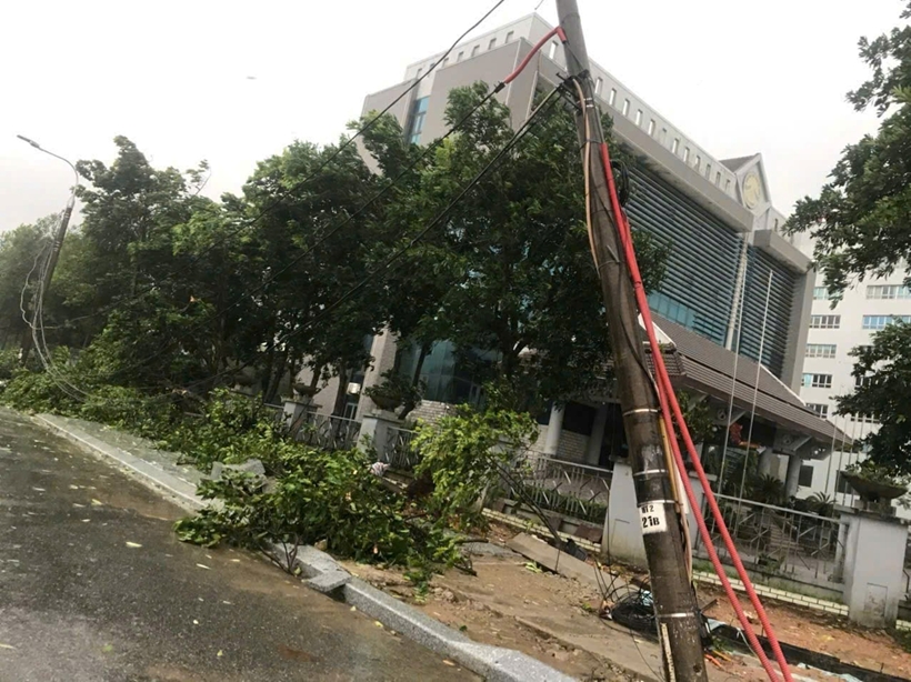 B&atilde;o số 5 l&agrave;m 5 người chết, 6.808 nh&agrave; tốc m&aacute;i, hư hại- Ảnh 1.