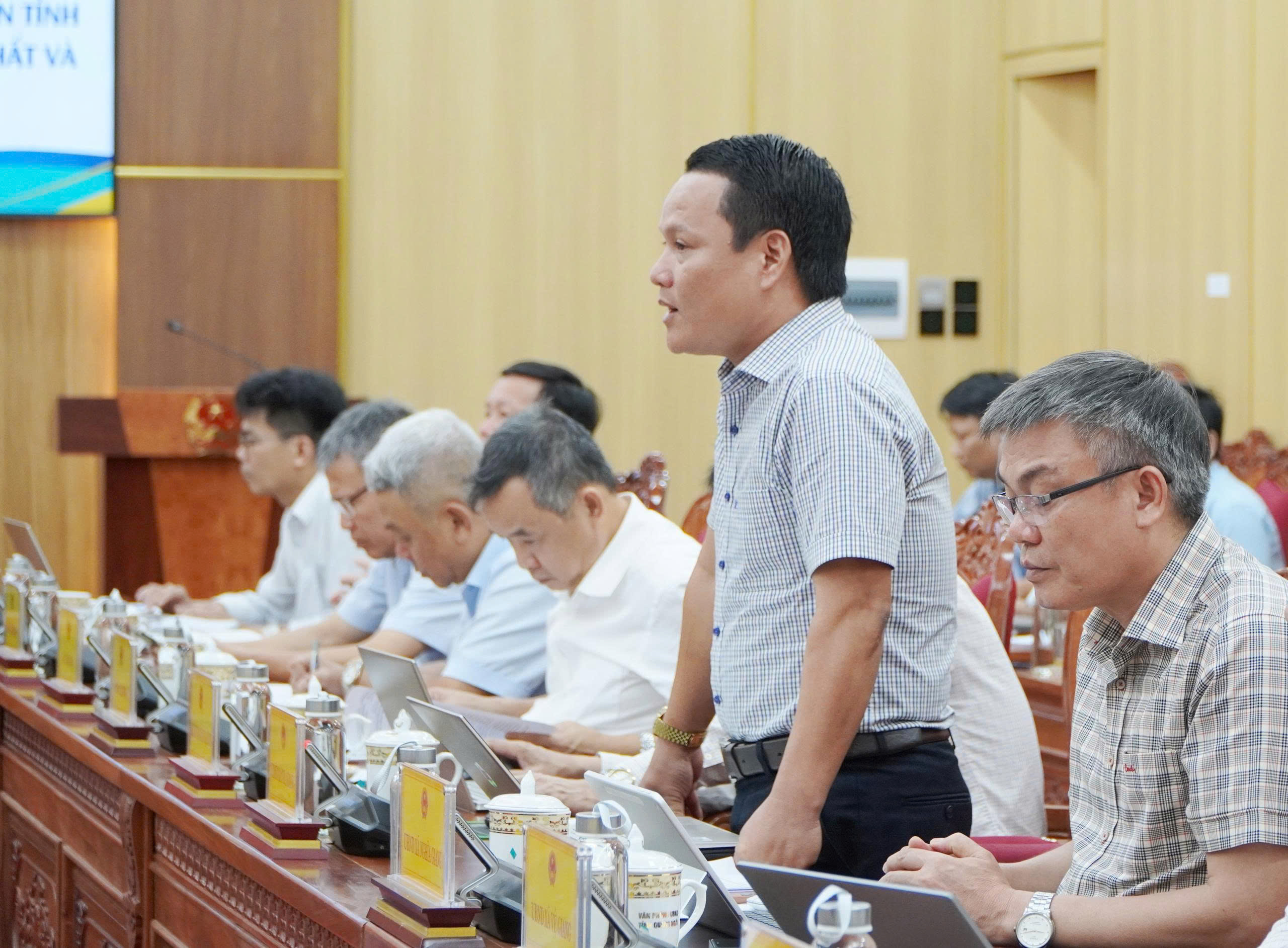 Quảng Ng&atilde;i thay đổi phương thức đấu tranh, dẹp nạn &ldquo;c&aacute;t tặc&rdquo;- Ảnh 2.