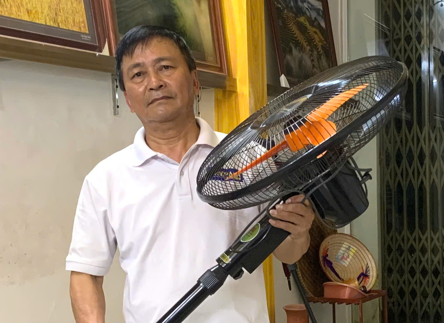 Nước s&ocirc;ng d&acirc;ng cao, người d&acirc;n ở L&agrave;o Cai tất bật di dời t&agrave;i sản trong đ&ecirc;m- Ảnh 14.