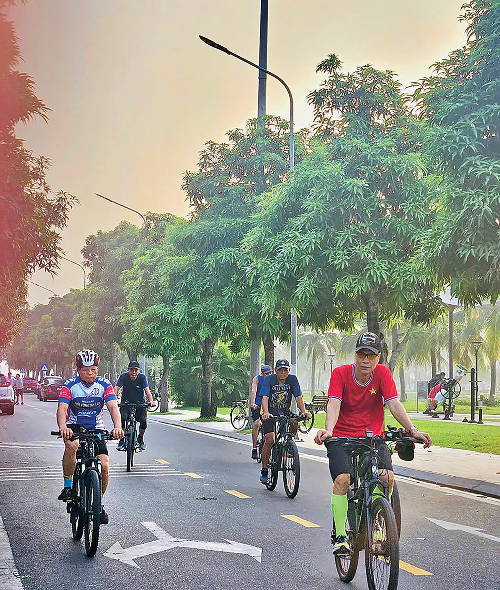 Đ&ocirc; thị Việt Nam từ truyền thống đến kh&aacute;t vọng xanh- Ảnh 2.