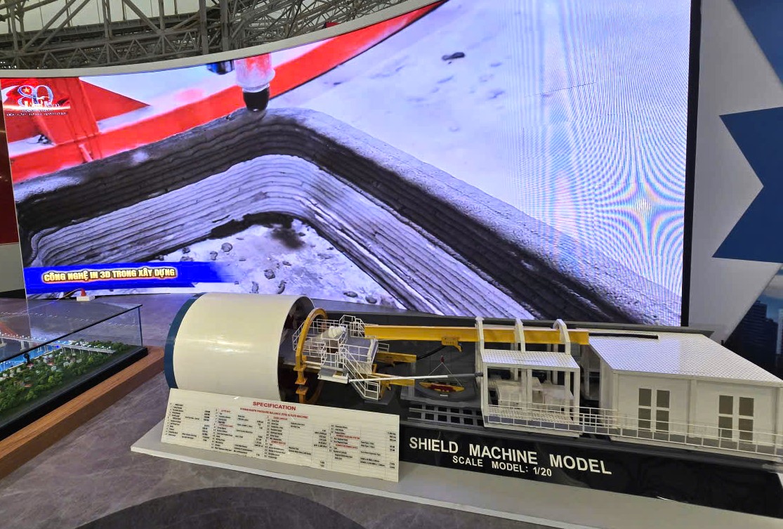 Ấn tượng kh&ocirc;ng gian trưng b&agrave;y th&agrave;nh tựu 80 năm ng&agrave;nh X&acirc;y dựng- Ảnh 11.