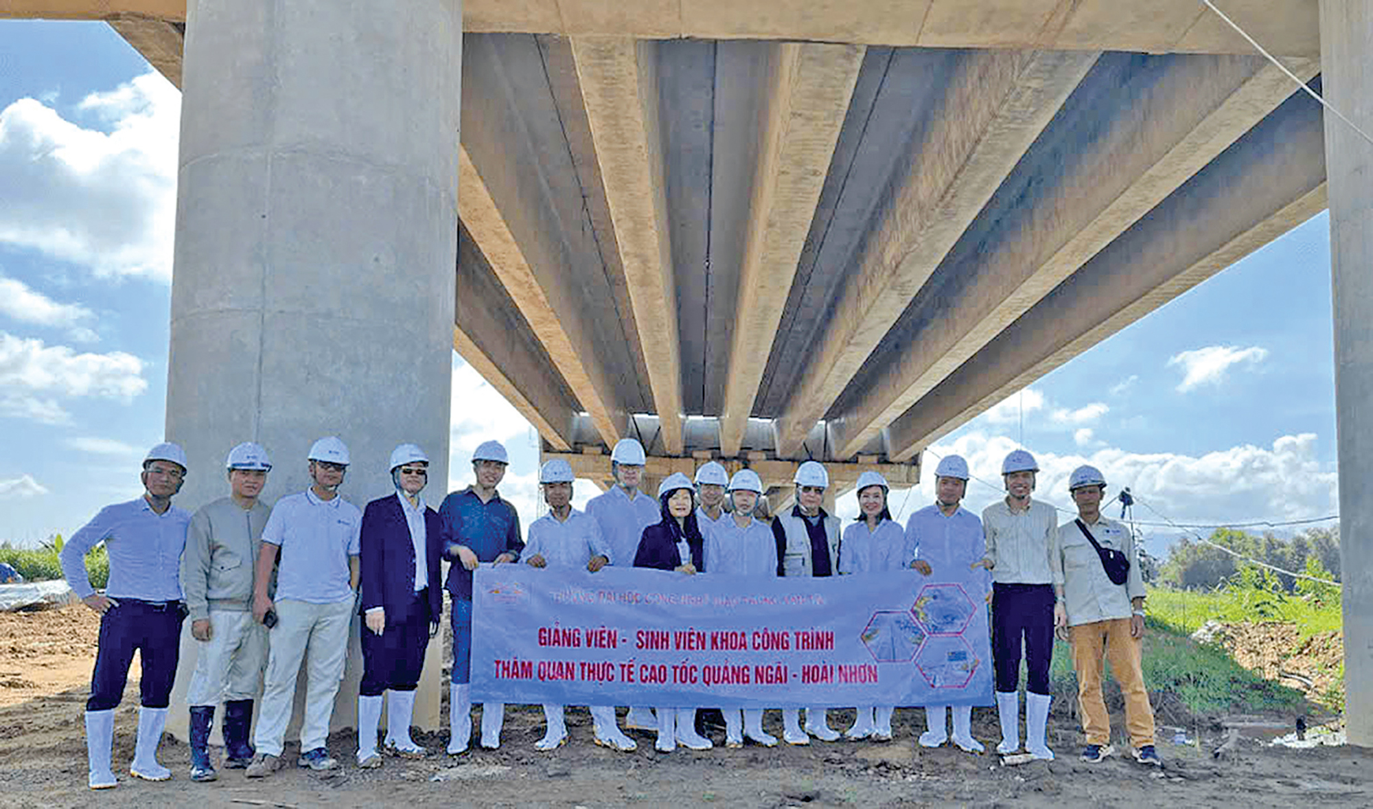 Đ&agrave;o tạo nh&acirc;n lực đ&oacute;n đầu c&aacute;c si&ecirc;u dự &aacute;n- Ảnh 2.