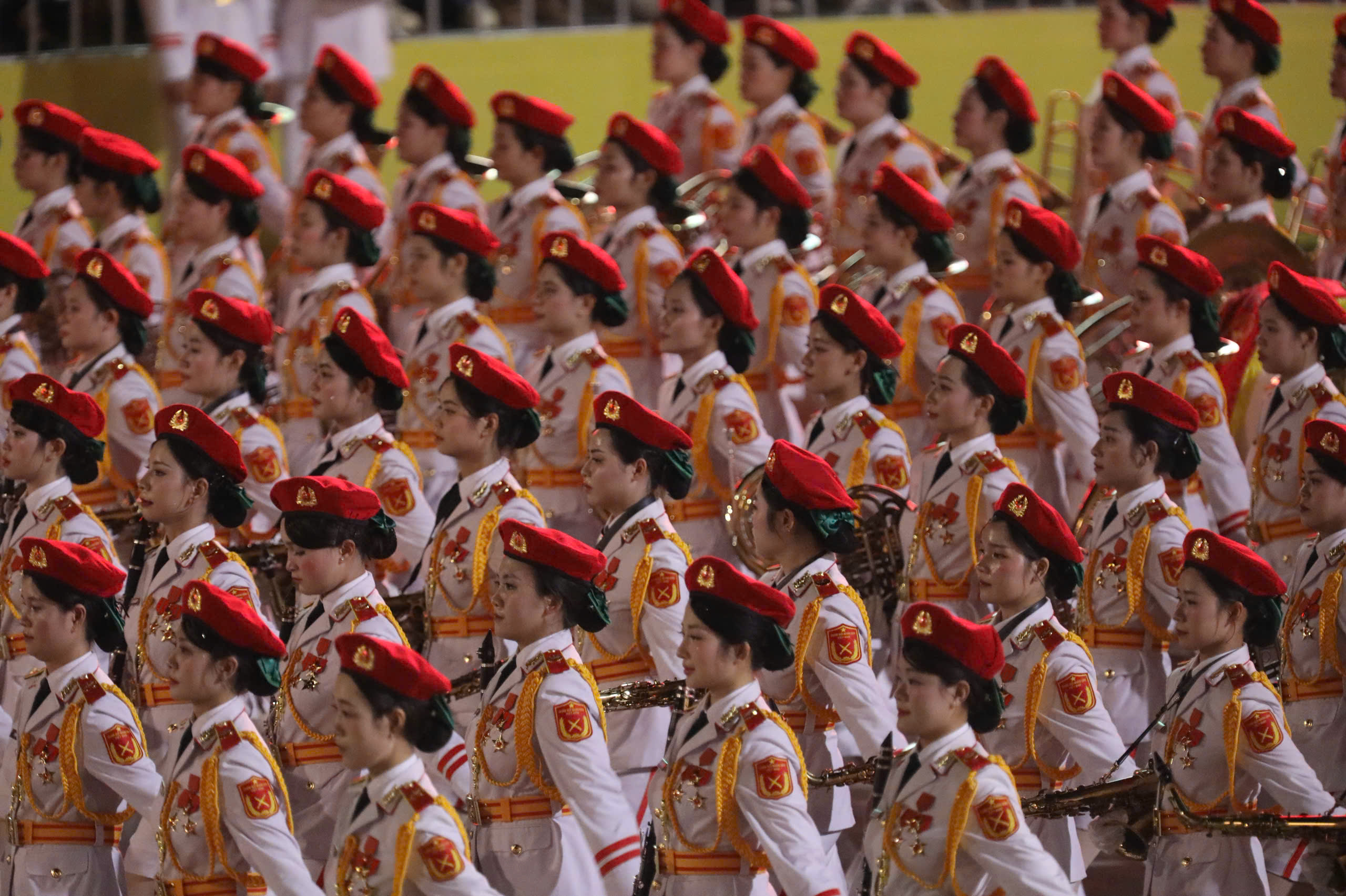 To&agrave;n cảnh xe tăng, kh&iacute; t&agrave;i, lực lượng h&ugrave;ng hậu diễu h&agrave;nh qua Quảng trường Ba Đ&igrave;nh- Ảnh 11.