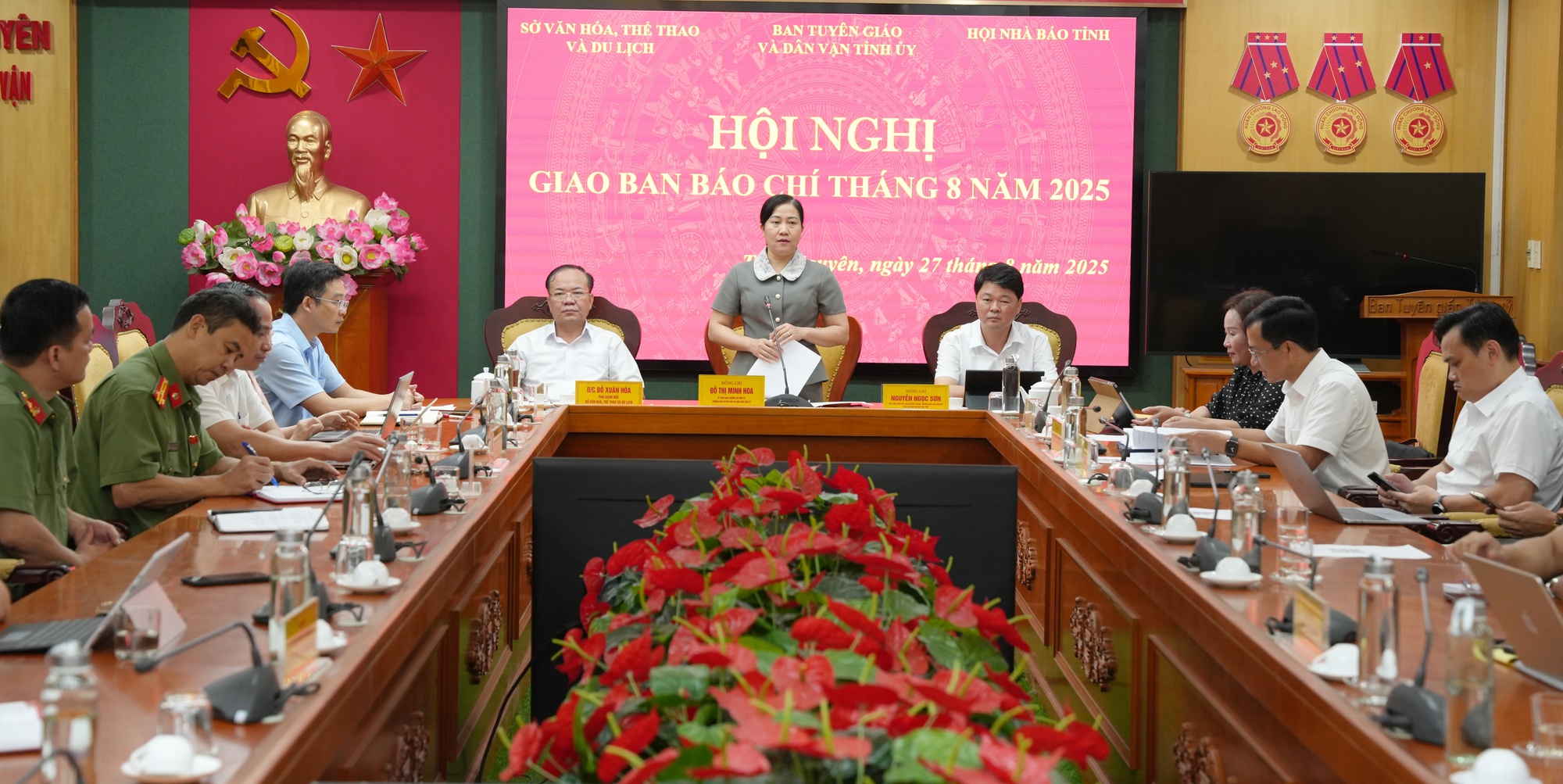 Th&aacute;i Nguy&ecirc;n mang sắc m&agrave;u đổi mới v&agrave; bản sắc văn h&oacute;a đến triển l&atilde;m quốc gia- Ảnh 2.