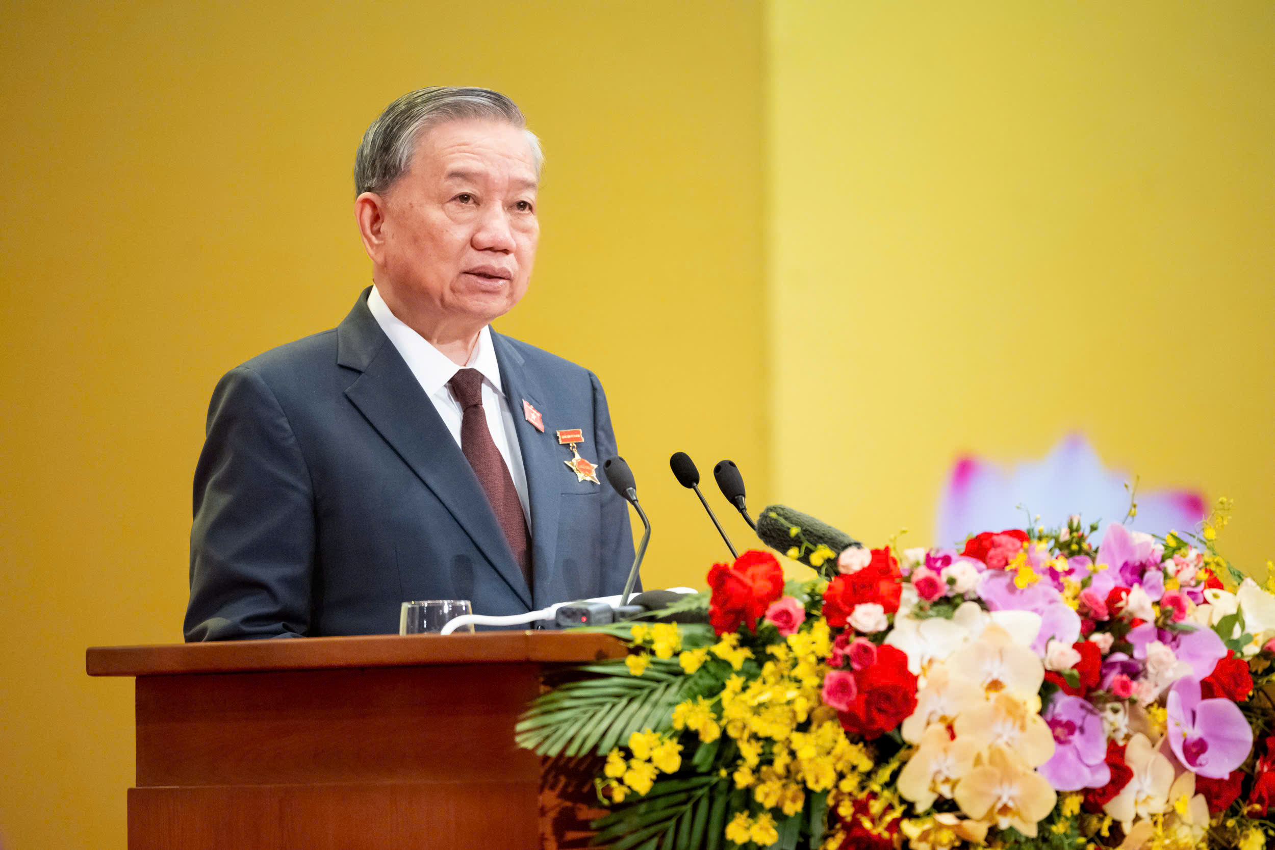 Quốc hội phải "mở đường, sửa đường" trên hành trình đưa đất nước đến hùng cường- Ảnh 4. Quốc hội phải "mở đường, sửa đường" trên hành trình đưa đất nước đến hùng cường- Ảnh 4.