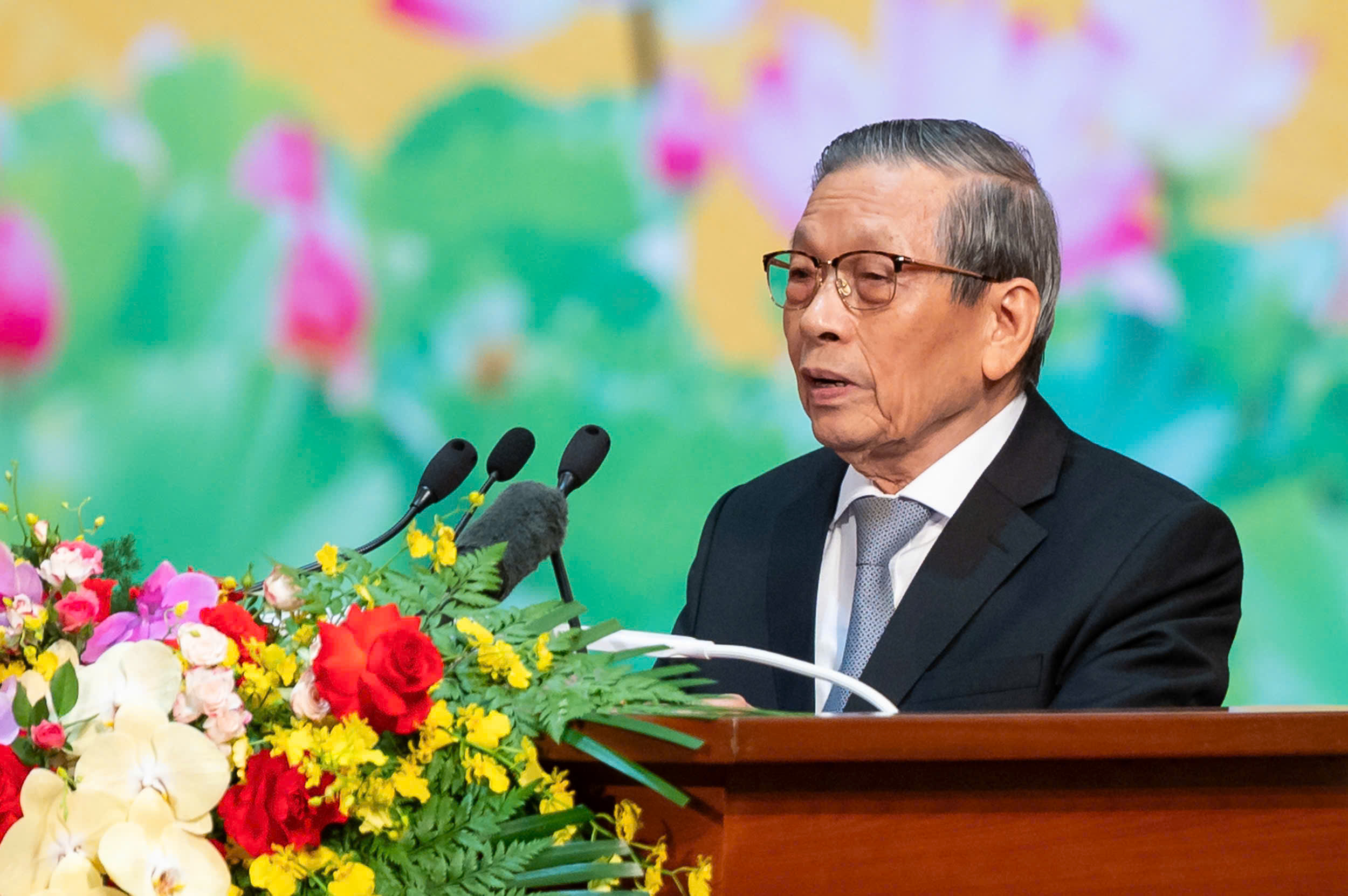 Quốc hội phải "mở đường, sửa đường" trên hành trình đưa đất nước đến hùng cường- Ảnh 2. Quốc hội phải "mở đường, sửa đường" trên hành trình đưa đất nước đến hùng cường- Ảnh 2.