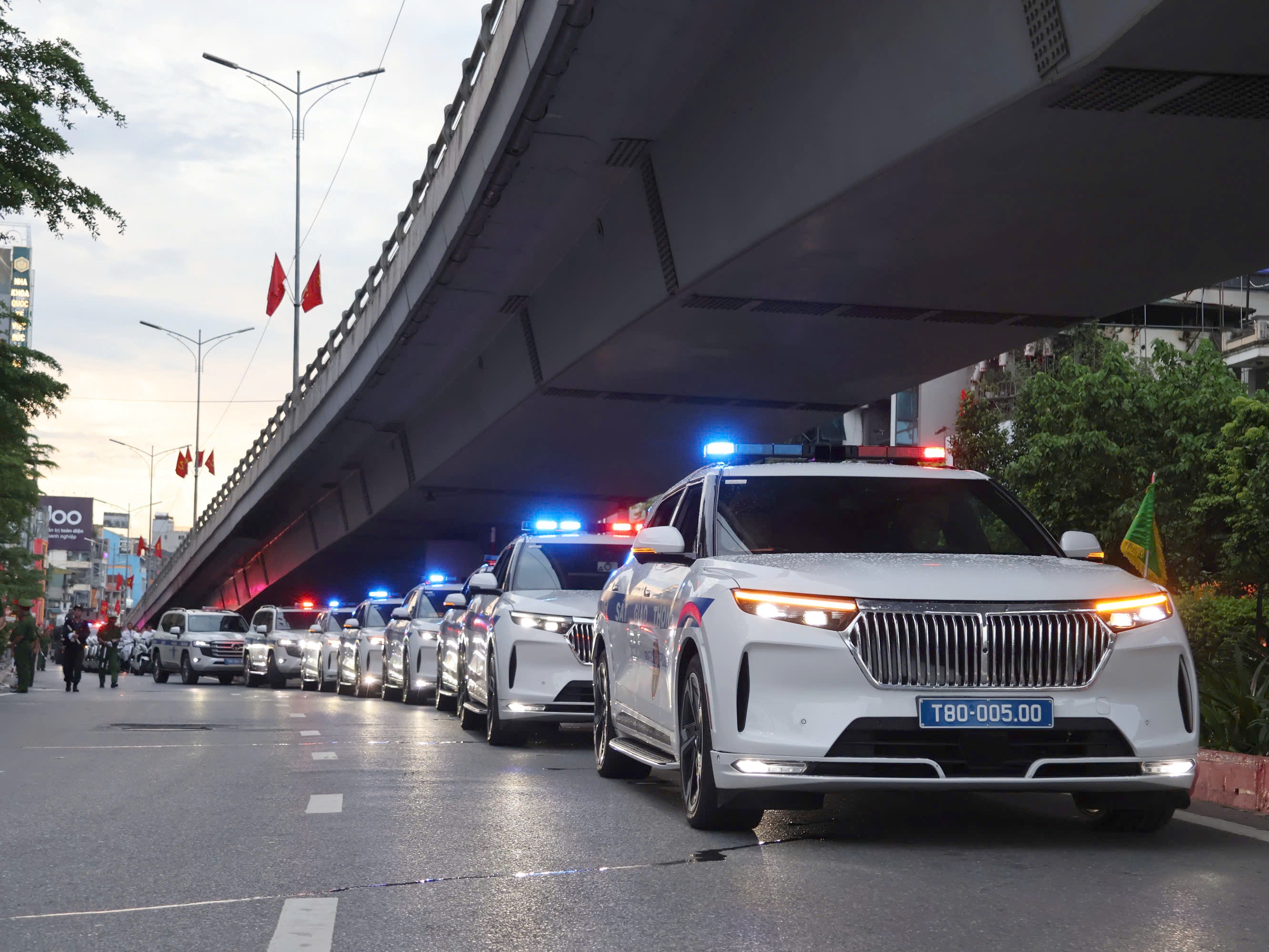 Ngắm d&agrave;n xe đặc chủng của lực lượng c&ocirc;ng an tham dự sơ duyệt diễu binh, diễu h&agrave;nh- Ảnh 1.