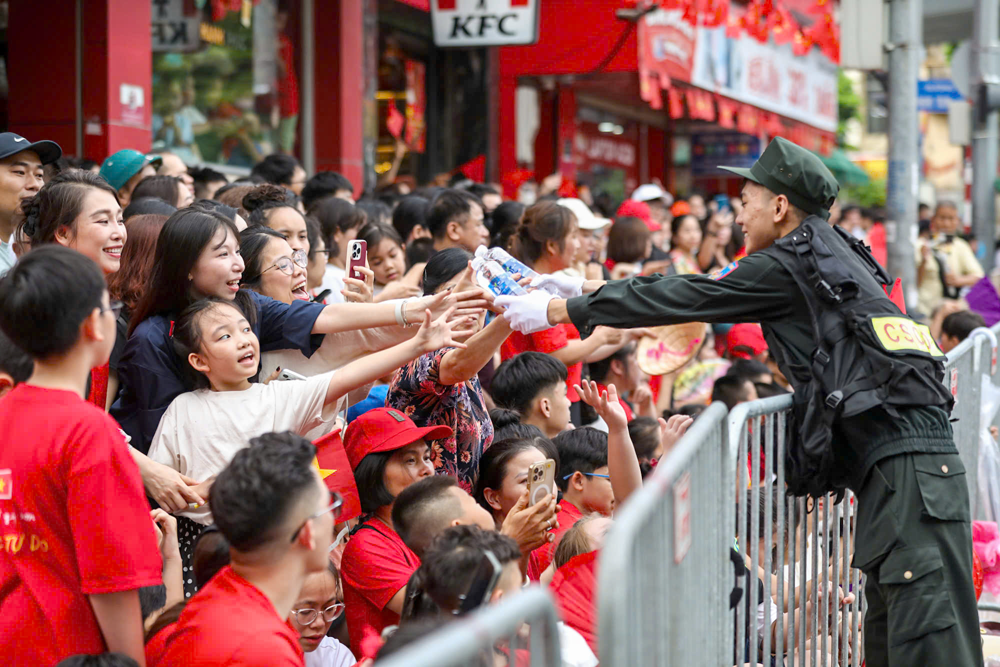 Ngắm d&agrave;n xe đặc chủng của lực lượng c&ocirc;ng an tham dự sơ duyệt diễu binh, diễu h&agrave;nh- Ảnh 12.
