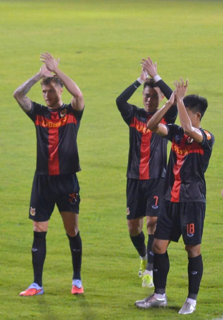 V-League: Đ&agrave; Nẵng thua Ninh B&igrave;nh trong khi Nam Định chật vật thắng t&acirc;n binh- Ảnh 1.
