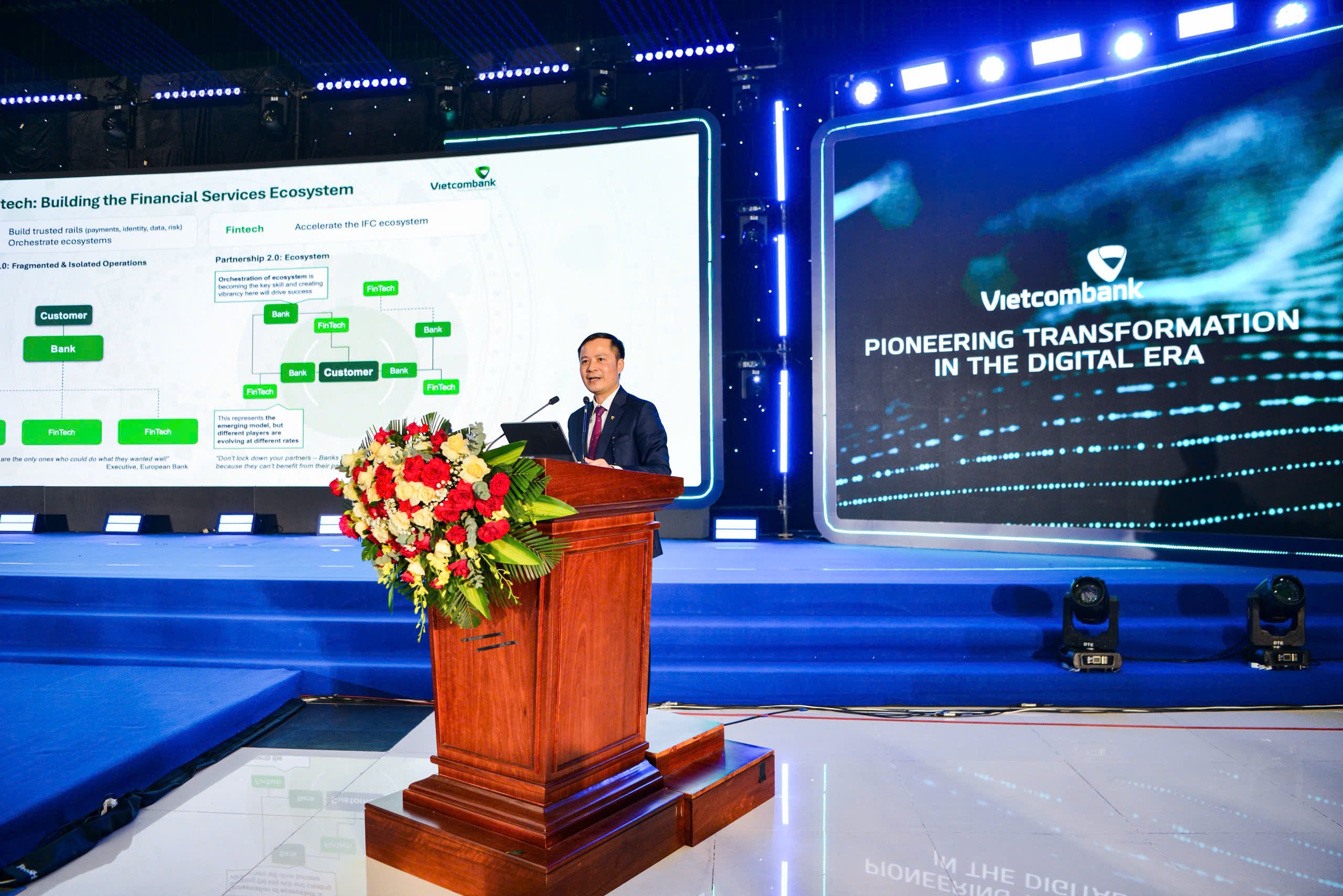 Vietcombank v&agrave; Đ&agrave; Nẵng hợp t&aacute;c ph&aacute;t triển dịch vụ tại Trung t&acirc;m T&agrave;i ch&iacute;nh Quốc tế Việt Nam- Ảnh 4.