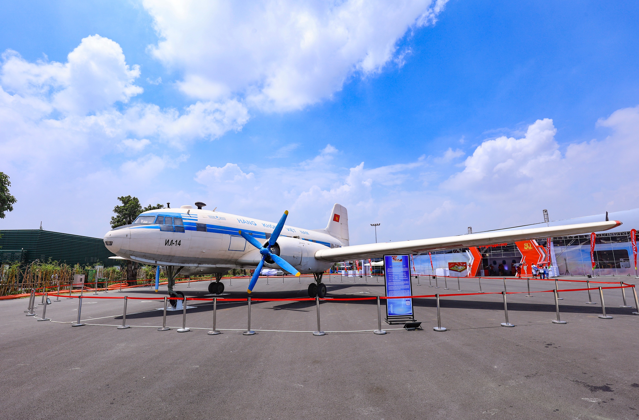 Bộ trưởng Trần Hồng Minh thăm không gian trưng bày thành tựu 80 năm Bộ Xây dựng- Ảnh 18. Bộ trưởng Trần Hồng Minh thăm không gian trưng bày thành tựu 80 năm Bộ Xây dựng- Ảnh 18.