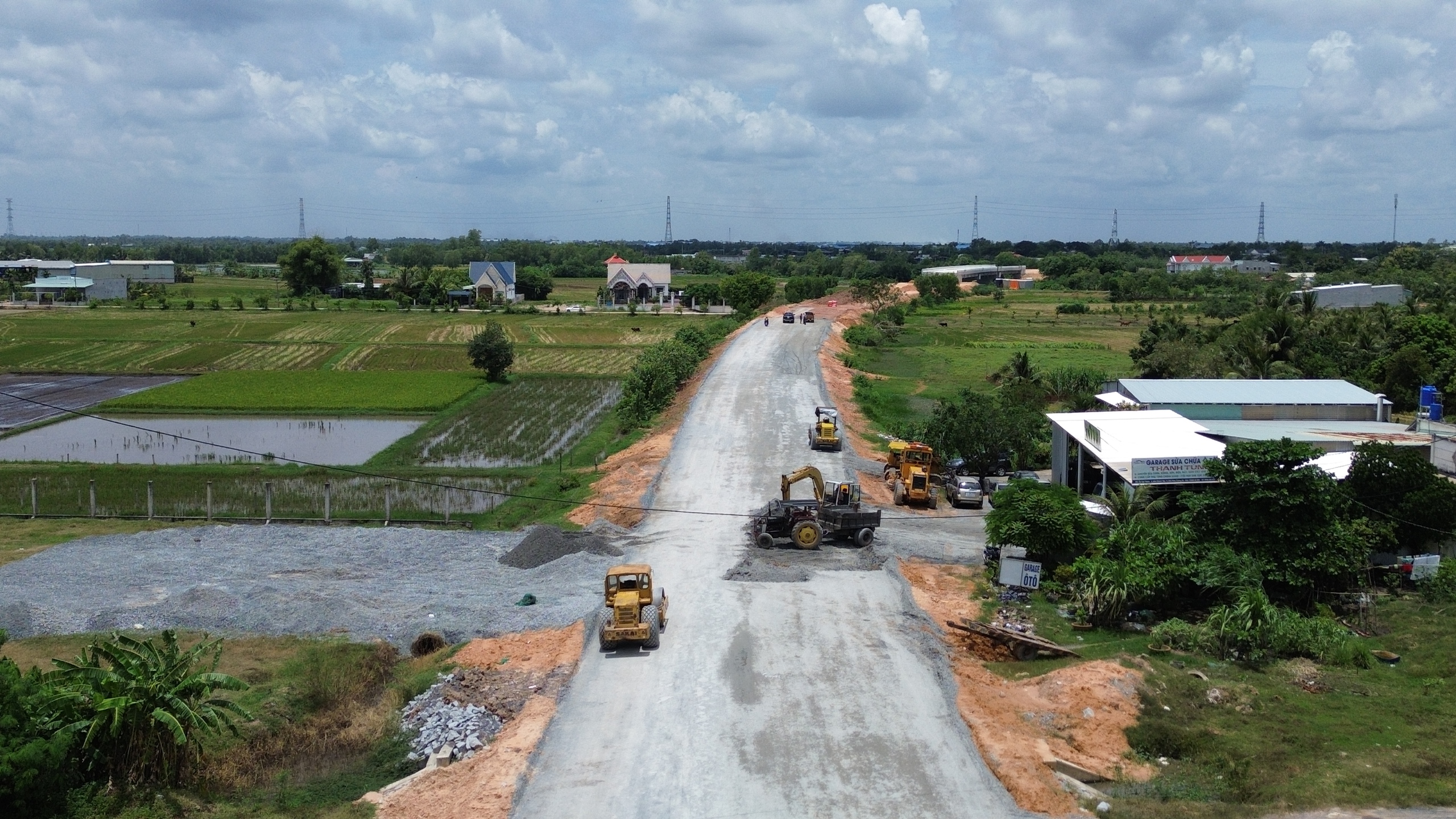 Đường Hồ Ch&iacute; Minh qua T&acirc;y Ninh: Vướng mặt bằng, vật liệu, nh&agrave; thầu như "ngồi tr&ecirc;n lửa"- Ảnh 2.