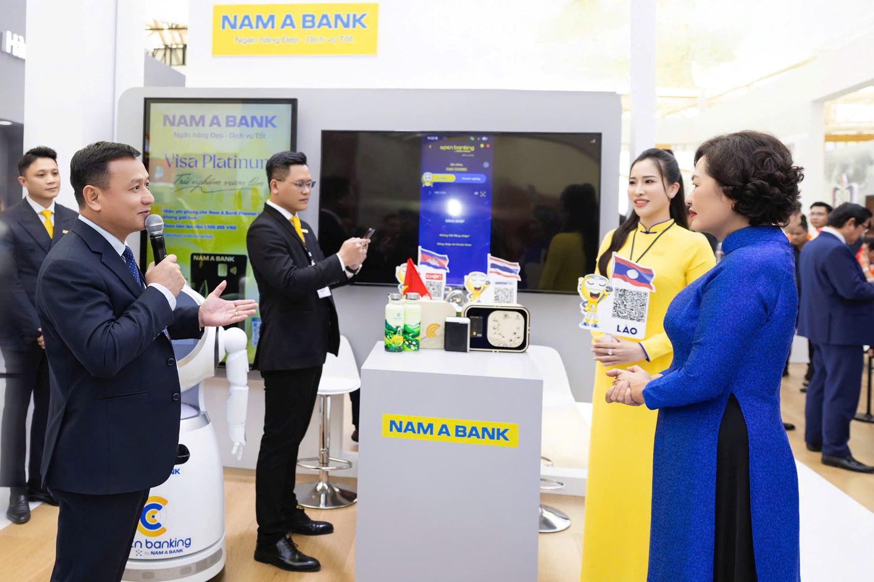 Nam A Bank - Dấu ấn c&ocirc;ng nghệ trong kỷ nguy&ecirc;n vươn m&igrave;nh của đất nước- Ảnh 2.