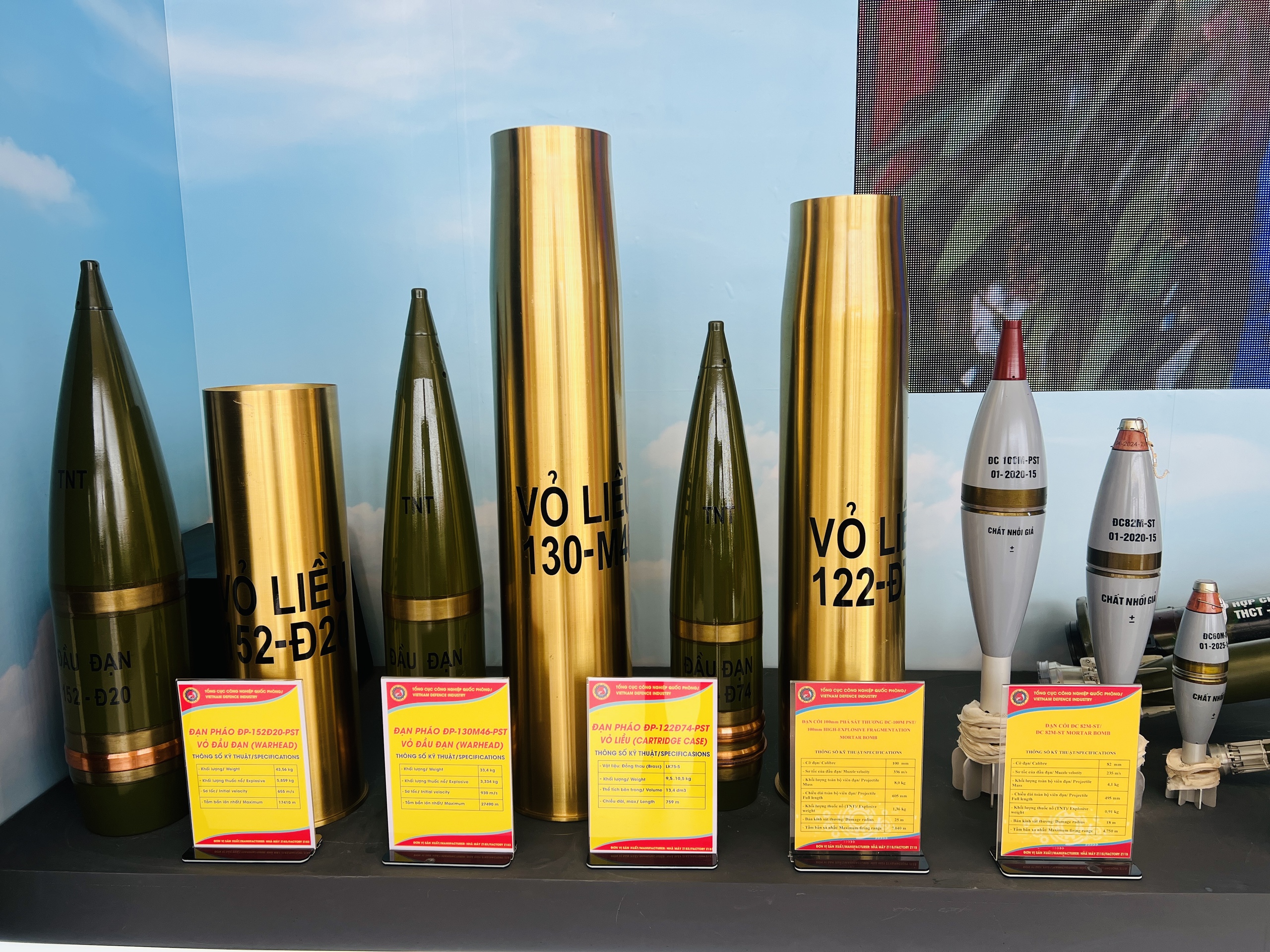 Tận mắt chi&ecirc;m ngưỡng d&agrave;n vũ kh&iacute;, kh&iacute; t&agrave;i hiện đại tại Triển l&atilde;m Th&agrave;nh tựu đất nước 80 năm- Ảnh 5.