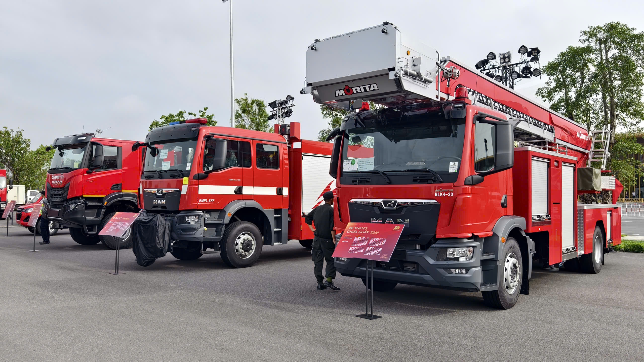 Cận cảnh robot "trinh s&aacute;t" d&ograve; m&igrave;n, s&uacute;ng kh&eacute;p g&oacute;c, kh&iacute; t&agrave;i đặc biệt của lực lượng c&ocirc;ng an- Ảnh 14.