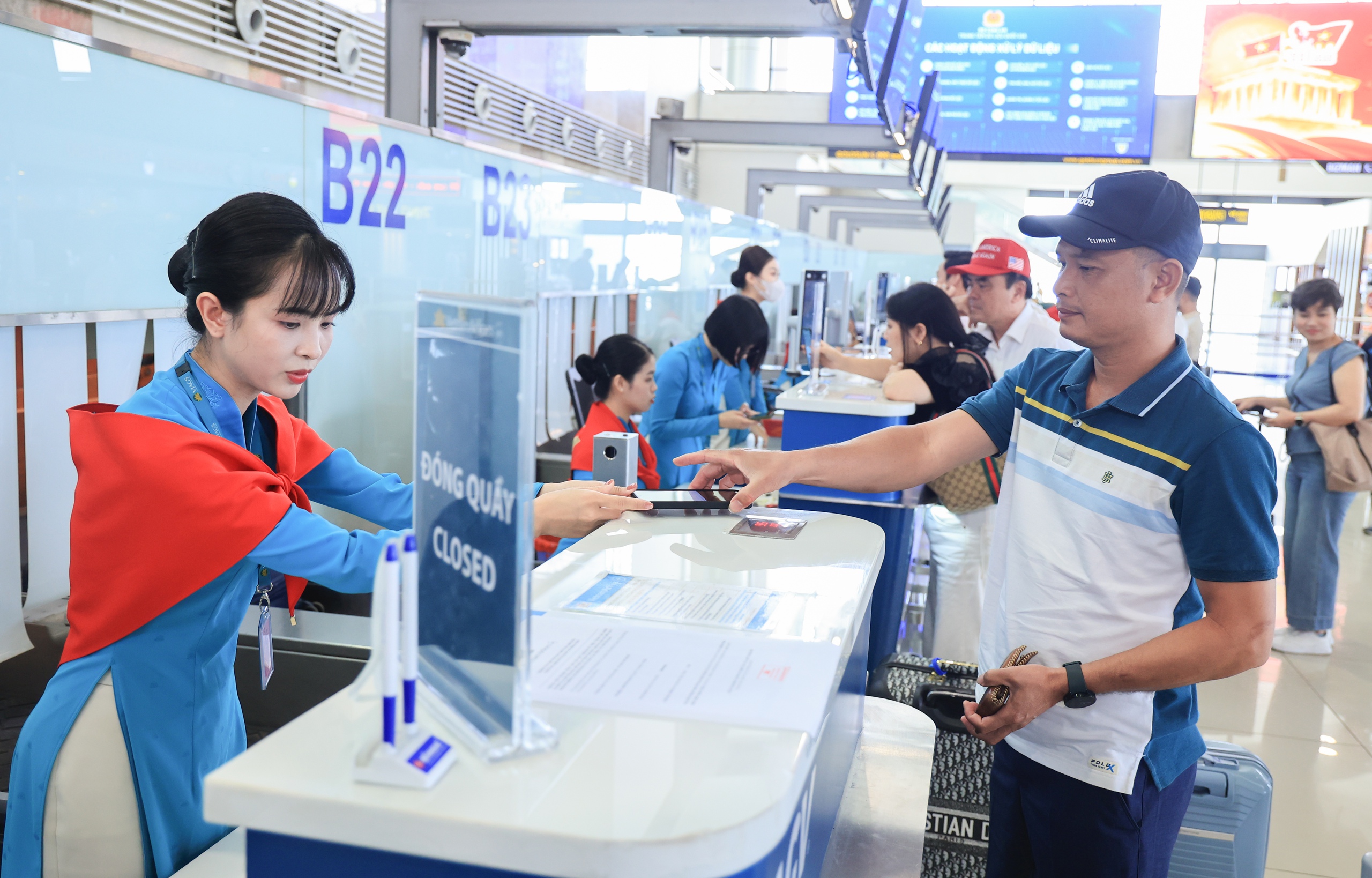 S&acirc;n bay Nội B&agrave;i dự kiến đ&oacute;n gần 110.000 kh&aacute;ch dịp 2/9- Ảnh 3.