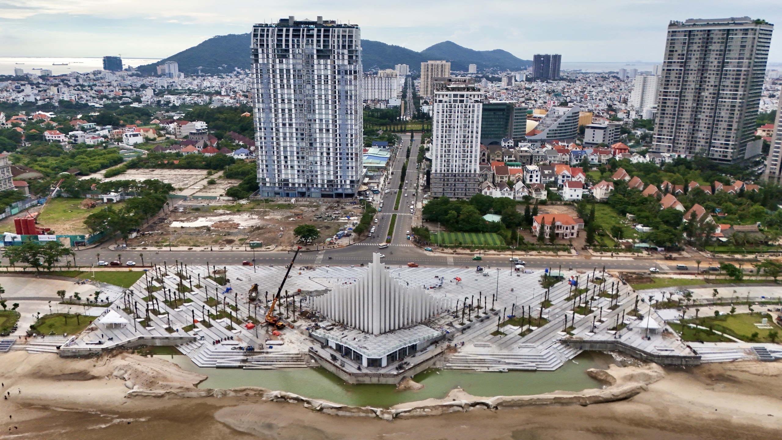 Bãi Sau TP.HCM đã khoác áo mới rực rỡ trước giờ G, sẵn sàng phục vụ khách vui lễ 2/9- Ảnh 7. Bãi Sau TP.HCM đã khoác áo mới rực rỡ trước giờ G, sẵn sàng phục vụ khách vui lễ 2/9- Ảnh 7.