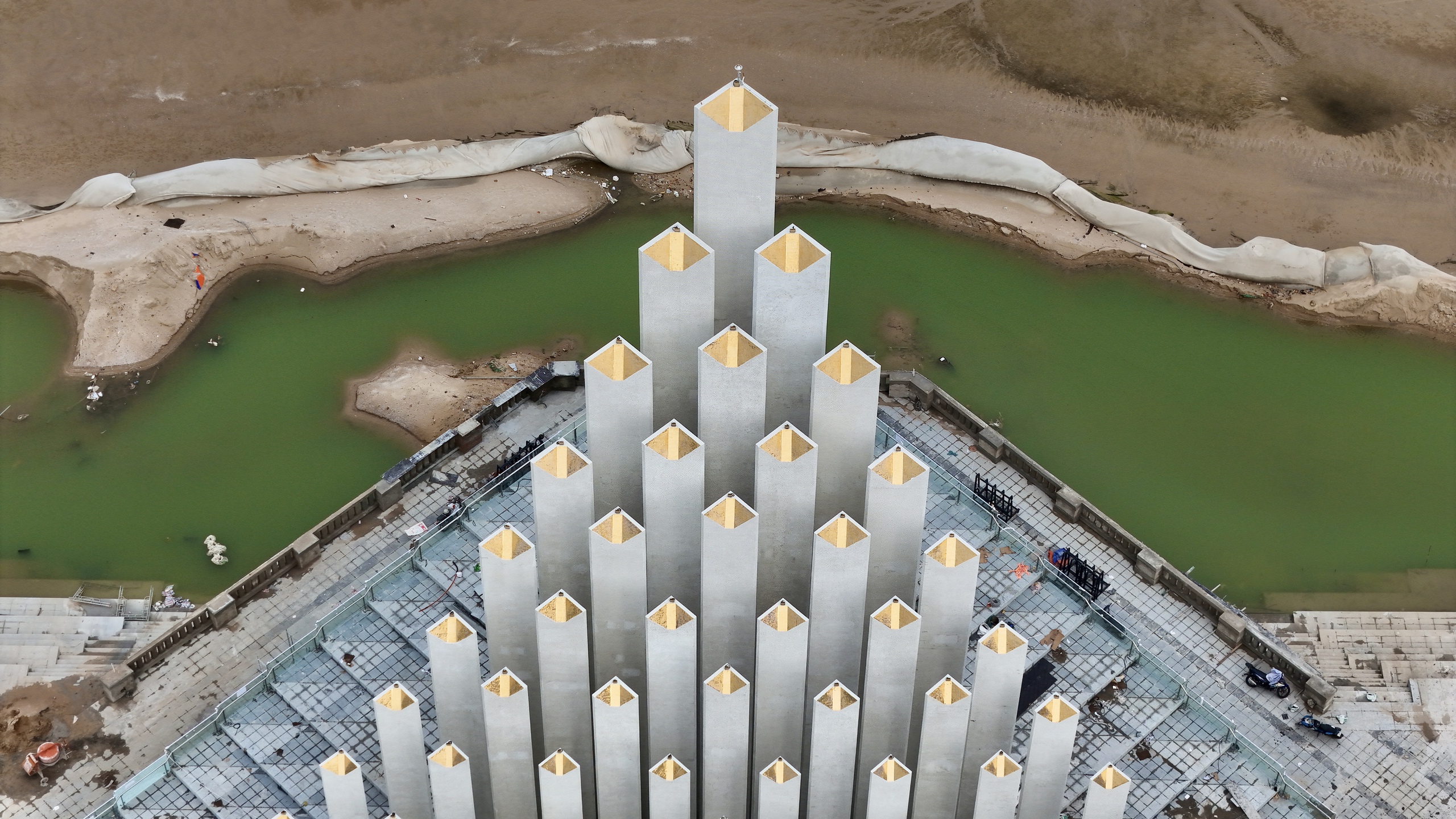 Bãi Sau TP.HCM đã khoác áo mới rực rỡ trước giờ G, sẵn sàng phục vụ khách vui lễ 2/9- Ảnh 14. Bãi Sau TP.HCM đã khoác áo mới rực rỡ trước giờ G, sẵn sàng phục vụ khách vui lễ 2/9- Ảnh 14.