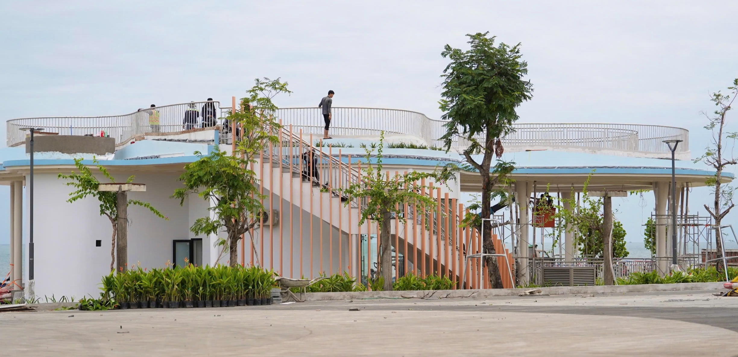 Bãi Sau TP.HCM đã khoác áo mới rực rỡ trước giờ G, sẵn sàng phục vụ khách vui lễ 2/9- Ảnh 6. Bãi Sau TP.HCM đã khoác áo mới rực rỡ trước giờ G, sẵn sàng phục vụ khách vui lễ 2/9- Ảnh 6.