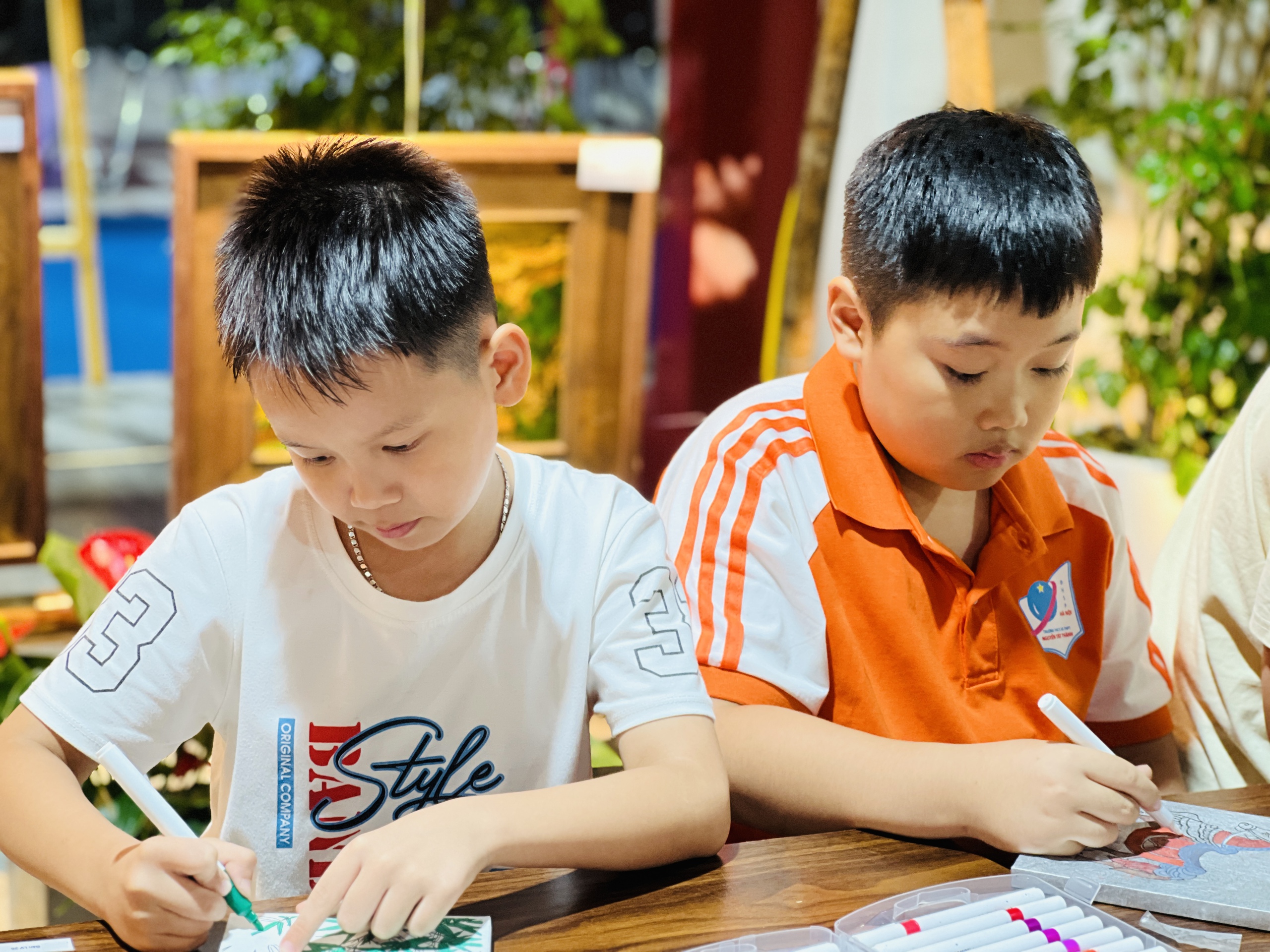 Triển lãm ảnh "Việt Nam hạnh phúc": Cảm nhận hạnh phúc từ những điều bình dị- Ảnh 16. Triển lãm ảnh "Việt Nam hạnh phúc": Cảm nhận hạnh phúc từ những điều bình dị- Ảnh 16.