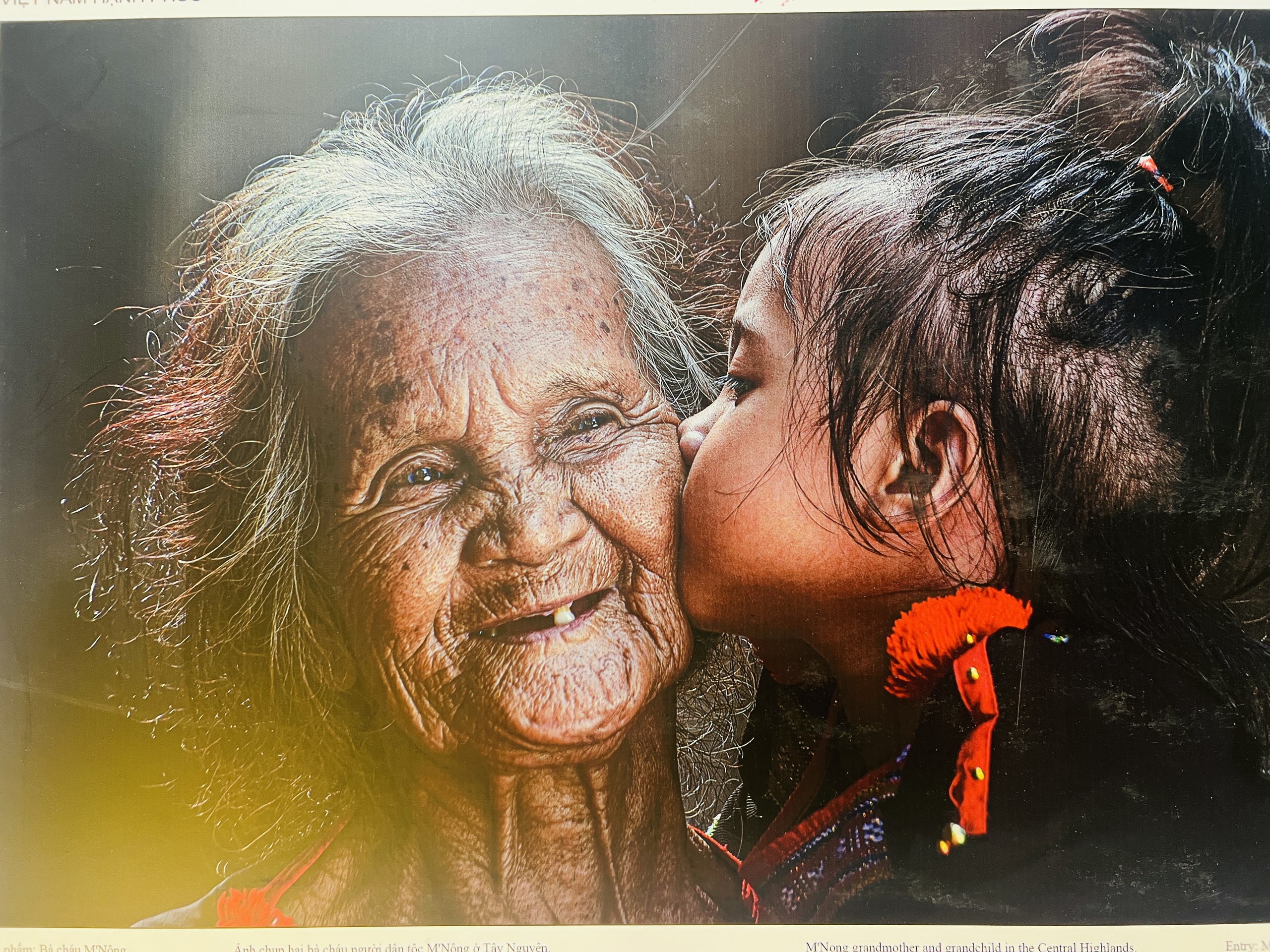 Triển lãm ảnh "Việt Nam hạnh phúc": Cảm nhận hạnh phúc từ những điều bình dị- Ảnh 4. Triển lãm ảnh "Việt Nam hạnh phúc": Cảm nhận hạnh phúc từ những điều bình dị- Ảnh 4.