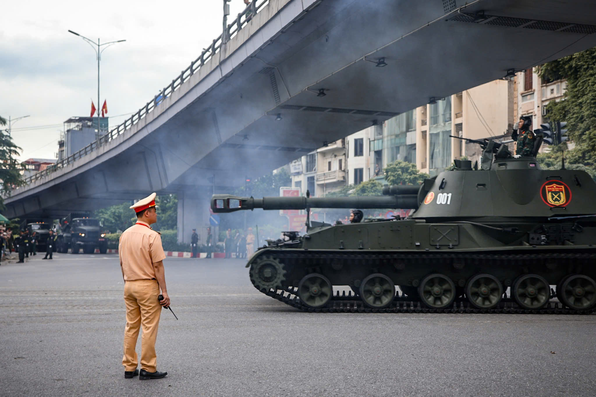 C&ocirc;ng an H&agrave; Nội cấm nhiều tuyến đường phục vụ tổng duyệt diễu binh, diễu h&agrave;nh- Ảnh 1.