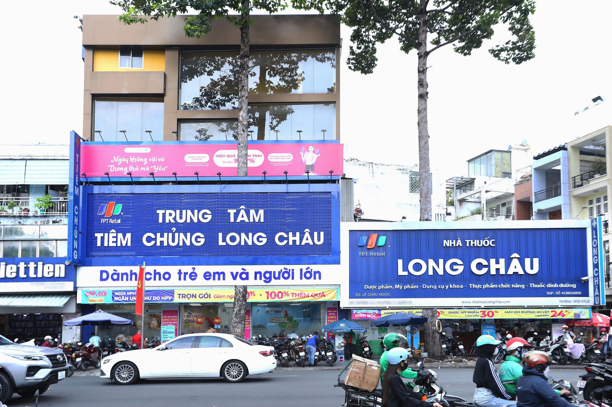 Người đ&agrave;n &ocirc;ng sốc phản vệ độ 3 do ong đốt được đội b&aacute;c sĩ Long Ch&acirc;u cứu nguy- Ảnh 1.
