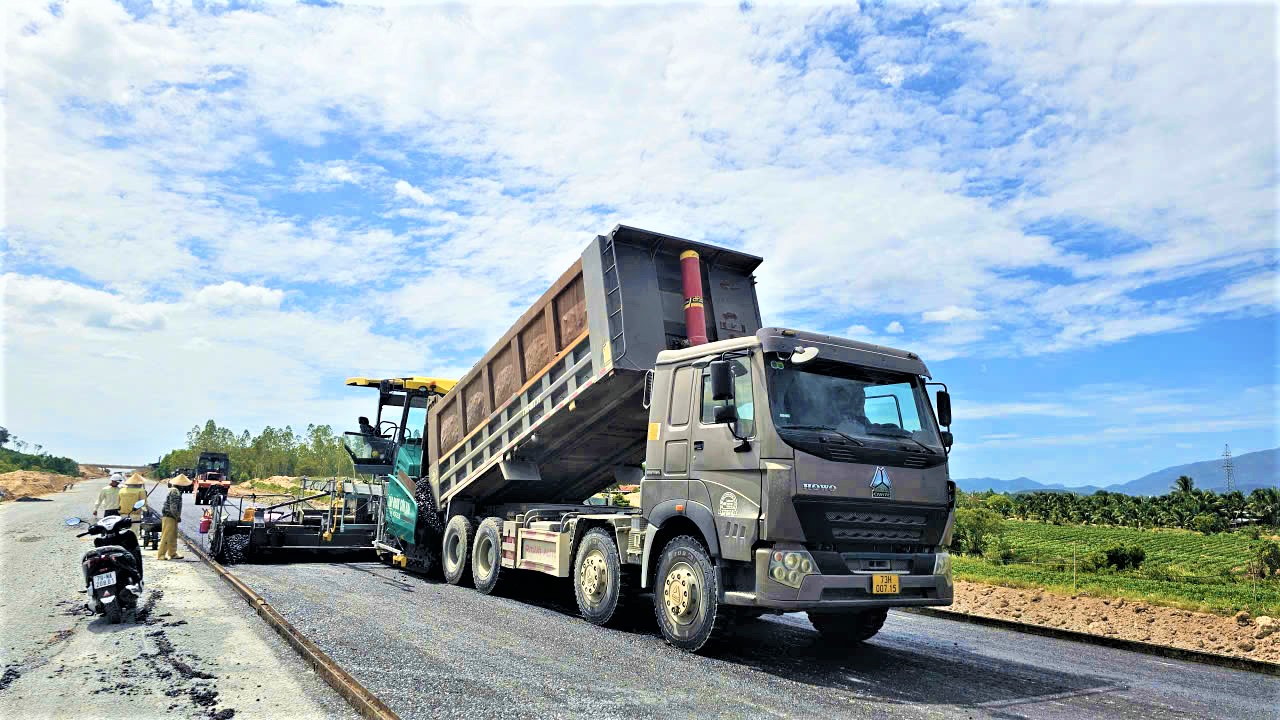 Cận cảnh 20km đầu cao tốc Kh&aacute;nh H&ograve;a - Bu&ocirc;n Ma Thuột tăng tốc về đ&iacute;ch- Ảnh 4.