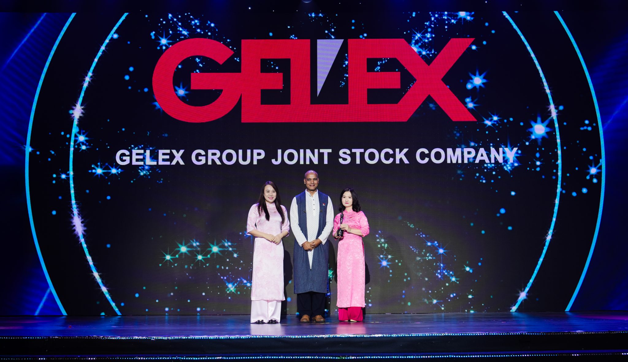 GELEX lần thứ 3 li&ecirc;n tiếp được vinh danh &ldquo;Nơi l&agrave;m việc tốt nhất ch&acirc;u &Aacute;&rdquo;- Ảnh 1.