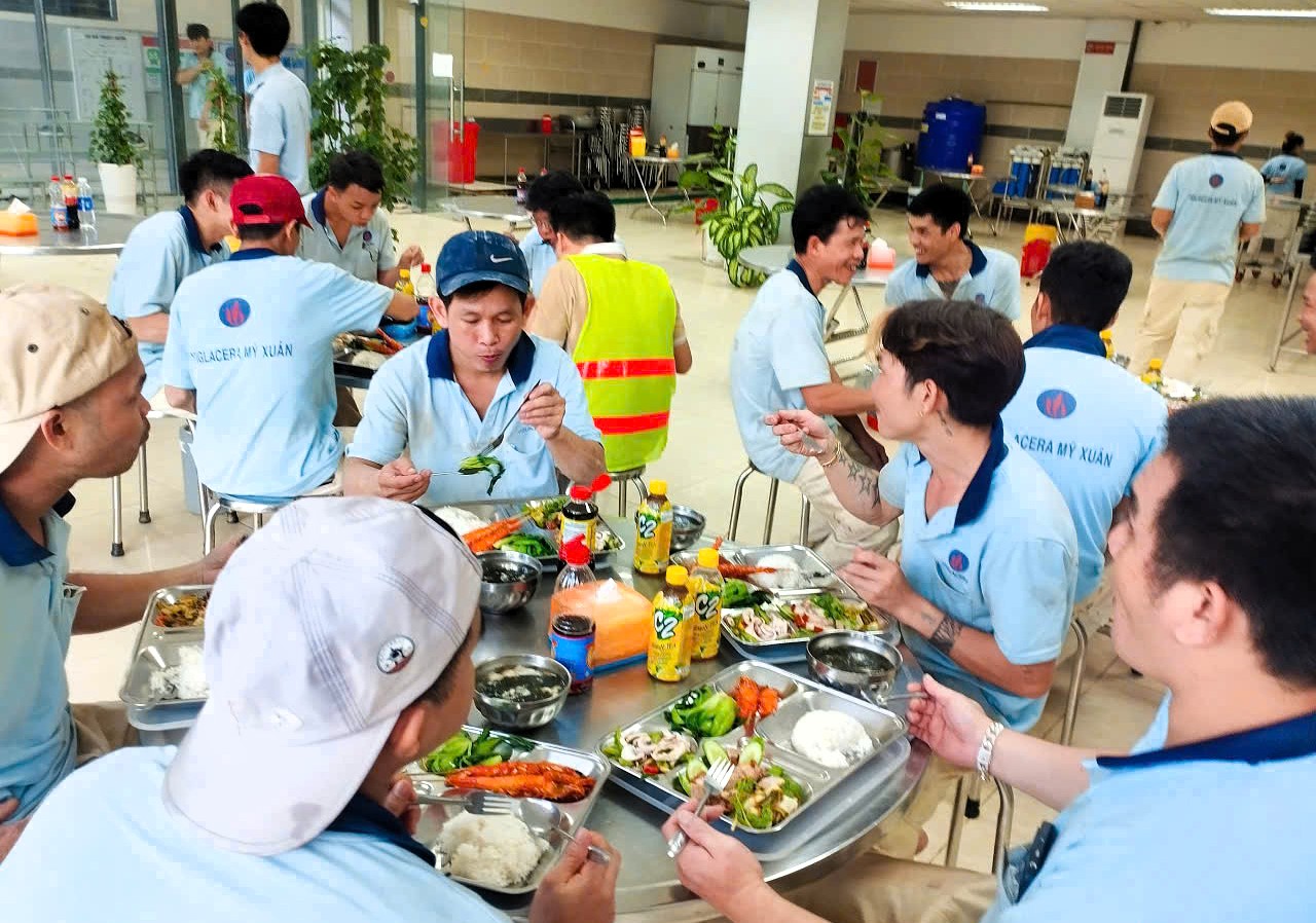 Viglacera gắn kết y&ecirc;u thương với "Bữa cơm C&ocirc;ng đo&agrave;n"- Ảnh 19.