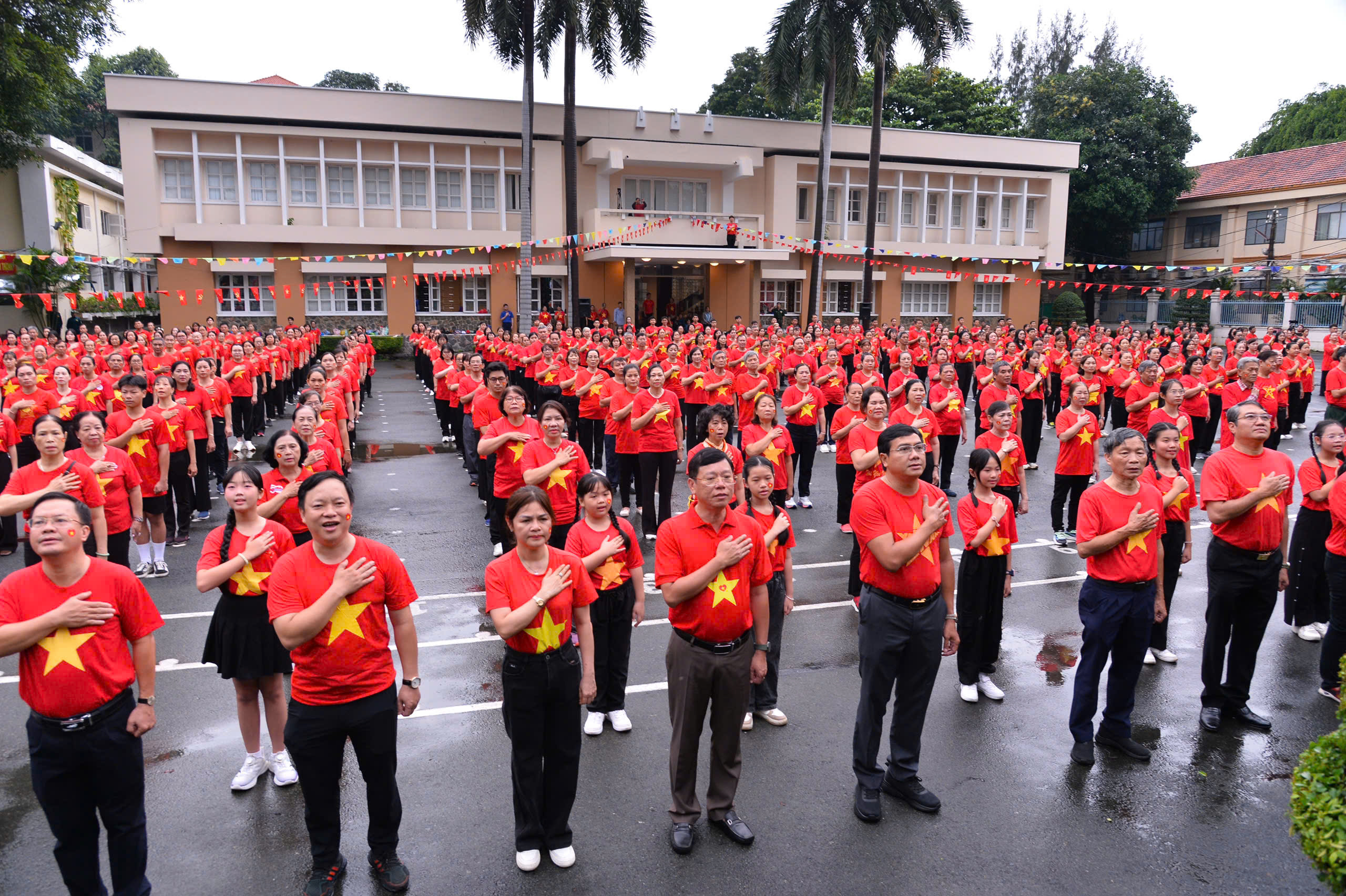 Gần 800 người đồng diễn rực rỡ mừng Tết Độc lập tại TP.HCM- Ảnh 3.