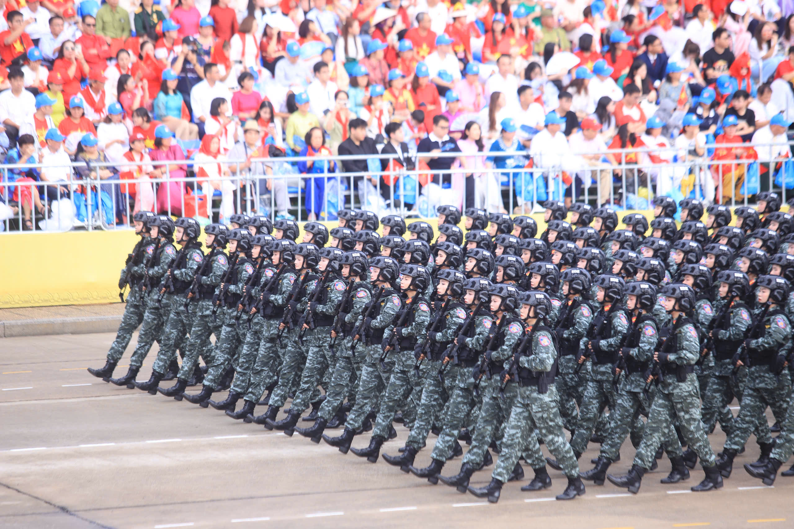 To&agrave;n cảnh tổng duyệt diễu binh, diễu h&agrave;nh, sẵn s&agrave;ng cho đại lễ 2/9- Ảnh 10.