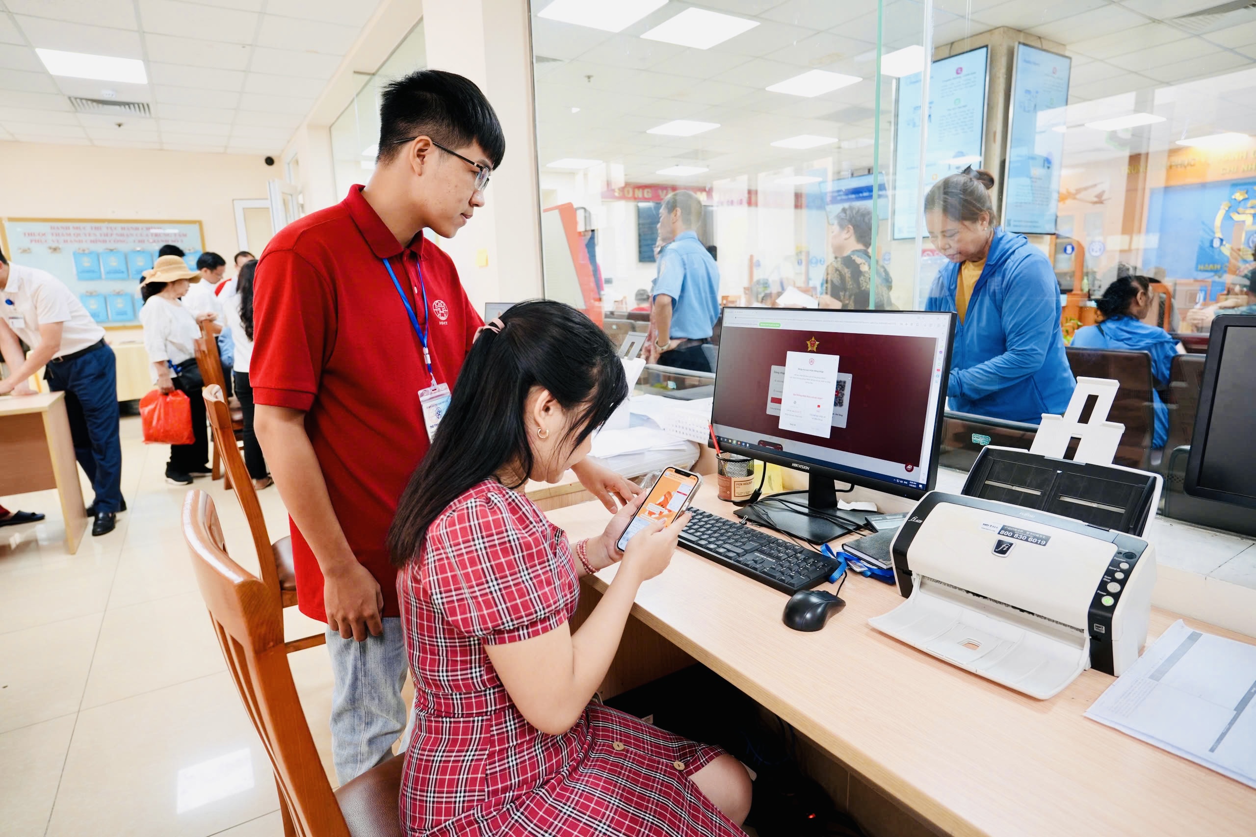 Từ 3/9, H&agrave; Nội tiếp nhận trực tuyến 100% hồ sơ thủ tục h&agrave;nh ch&iacute;nh- Ảnh 1.