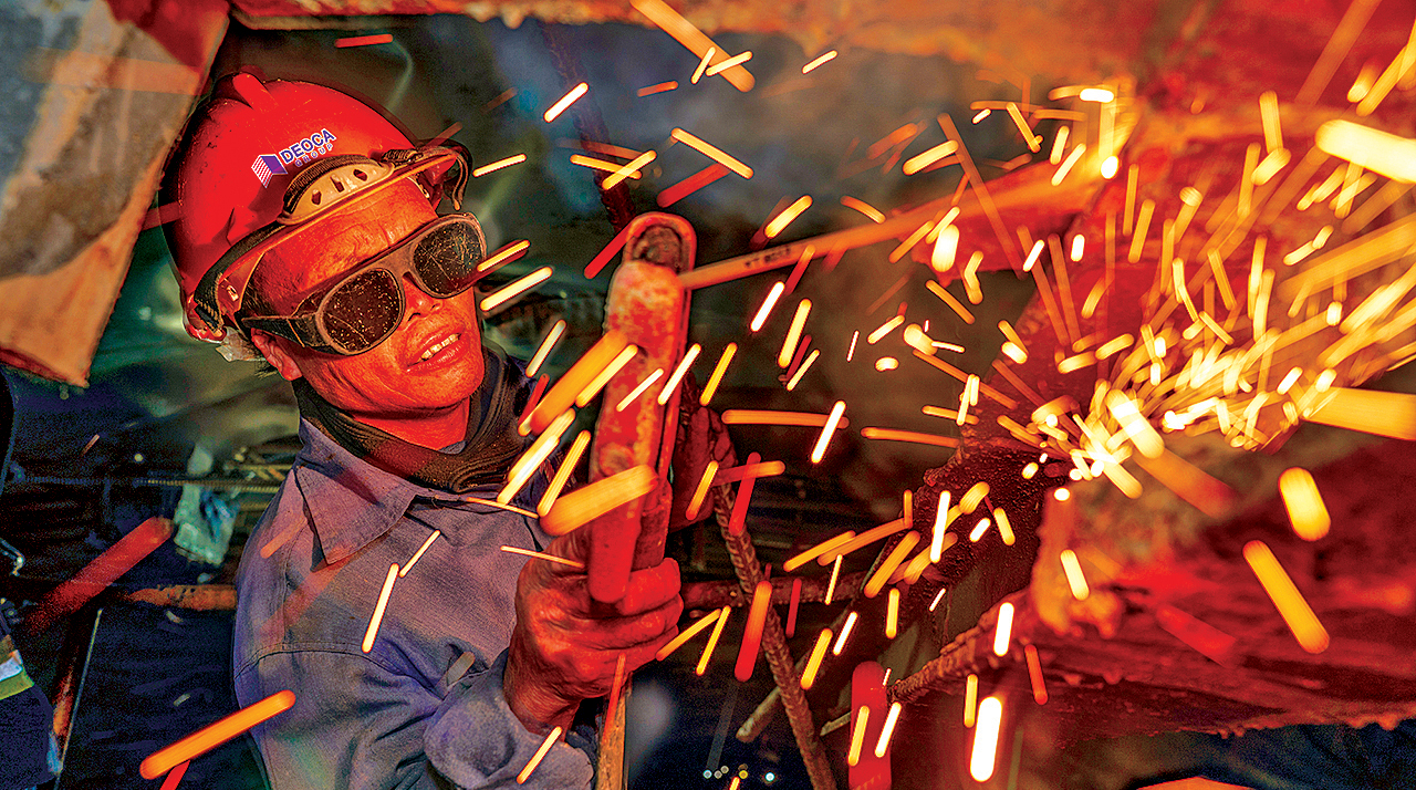 Từ “giao thông trên chiến hào” đến những siêu dự án quốc gia- Ảnh 7. Từ “giao thông trên chiến hào” đến những siêu dự án quốc gia- Ảnh 7.