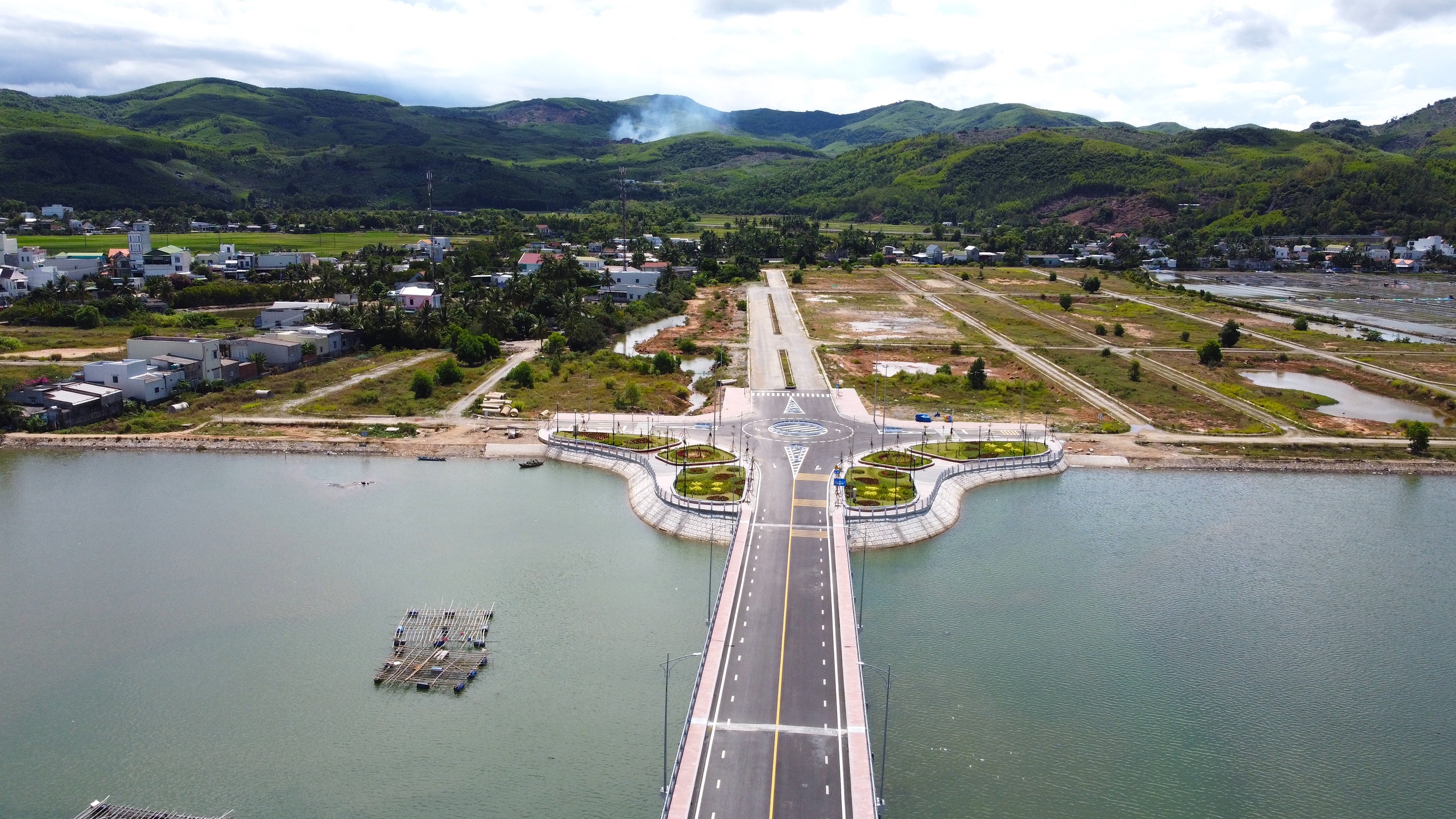 Quảng Ng&atilde;i sẵn s&agrave;ng th&ocirc;ng xe cầu Thạnh Đức 265 tỷ đồng- Ảnh 3.