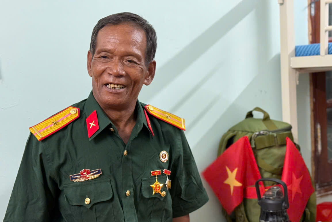 Tiếng lòng những cựu chiến binh vượt đường xa về Thủ đô vui ngày hội non sông- Ảnh 2. Tiếng lòng những cựu chiến binh vượt đường xa về Thủ đô vui ngày hội non sông- Ảnh 2.