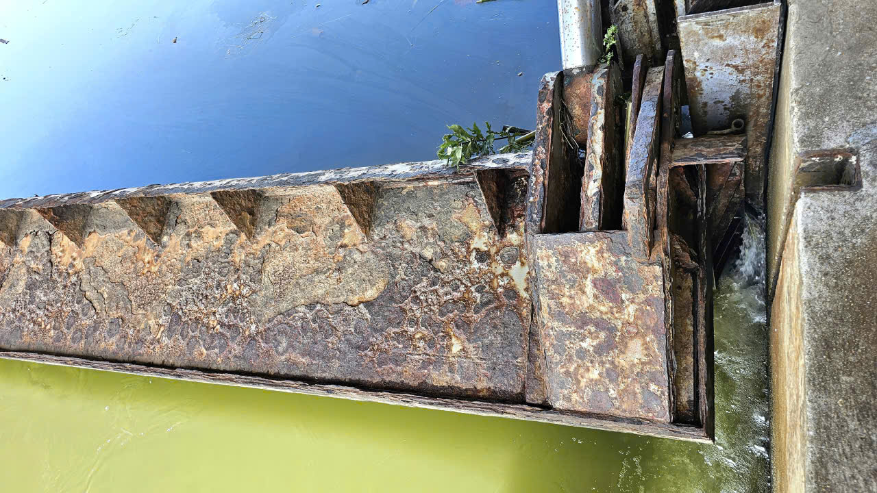 Huế: Cận cảnh c&ocirc;ng tr&igrave;nh giao th&ocirc;ng kết hợp ngăn mặn giữ ngọt trước ng&agrave;y sửa chữa- Ảnh 12.