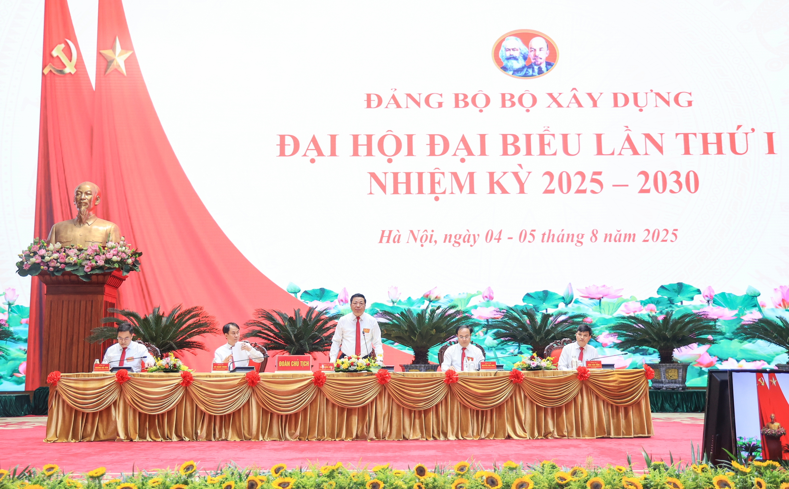 Đại hội Đảng bộ Bộ X&acirc;y dựng lần thứ I: Tạo kh&iacute; thế mới, xung lực mới- Ảnh 1.