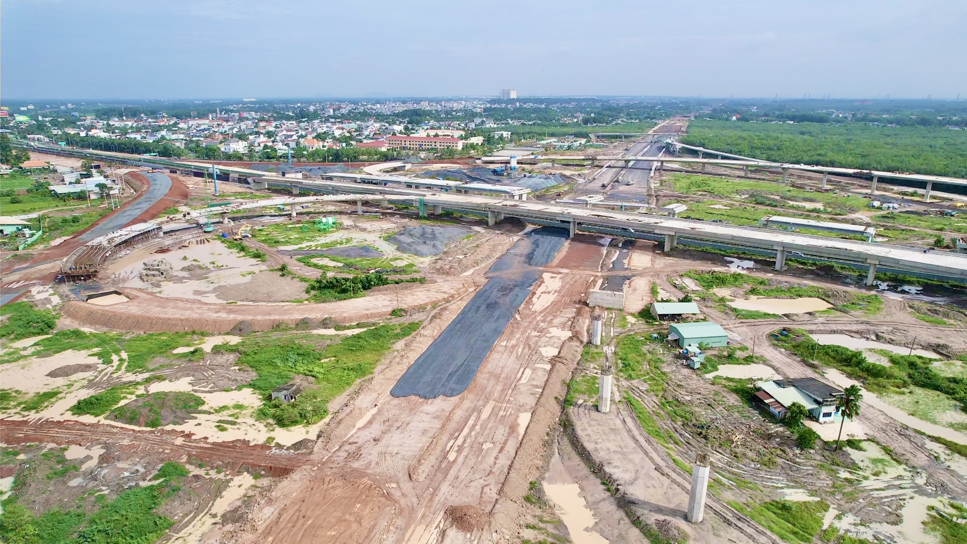 Đồng Nai tăng tốc chuẩn bị cho cuộc &ldquo;cất c&aacute;nh&rdquo; lịch sử c&ugrave;ng s&acirc;n bay Long Th&agrave;nh- Ảnh 6.