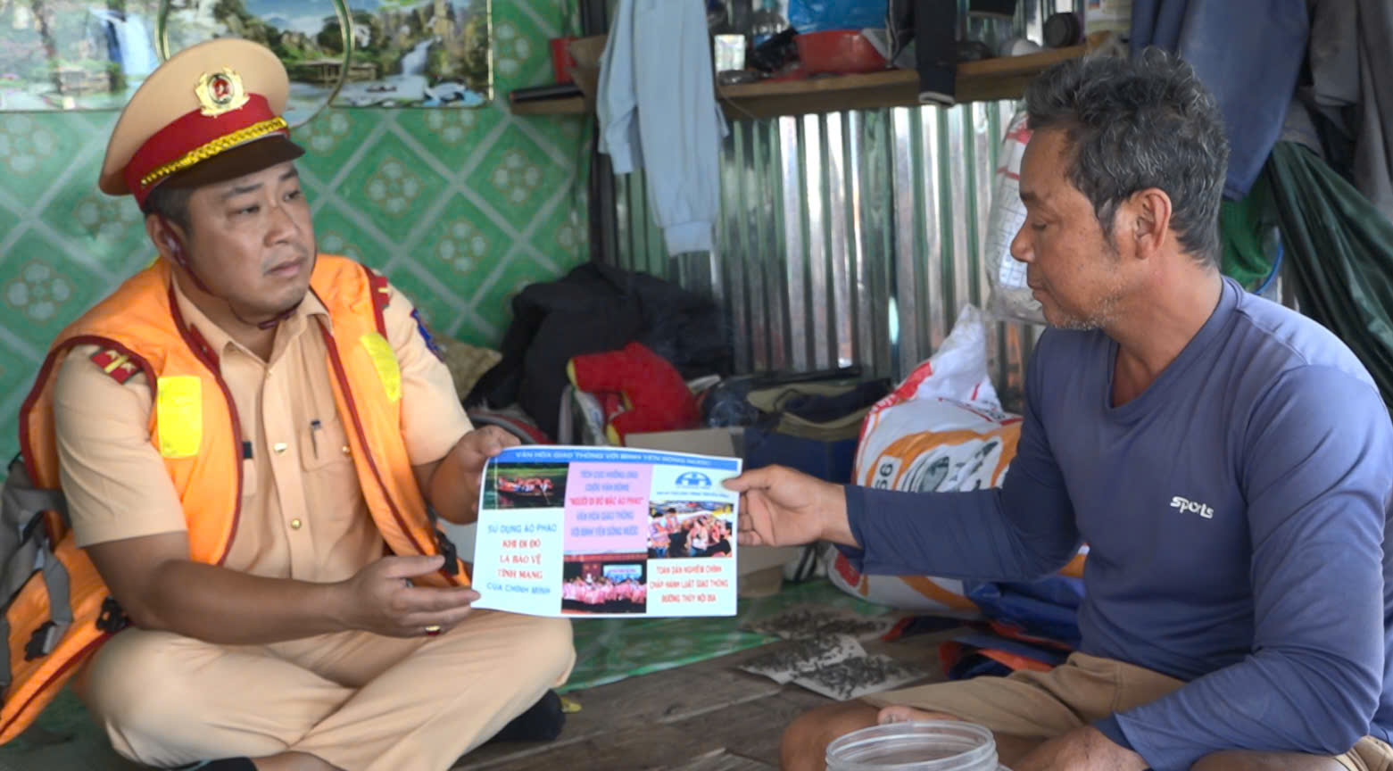 L&acirc;m Đồng bảo đảm ATGT đường thủy trước m&ugrave;a mưa lũ- Ảnh 1.