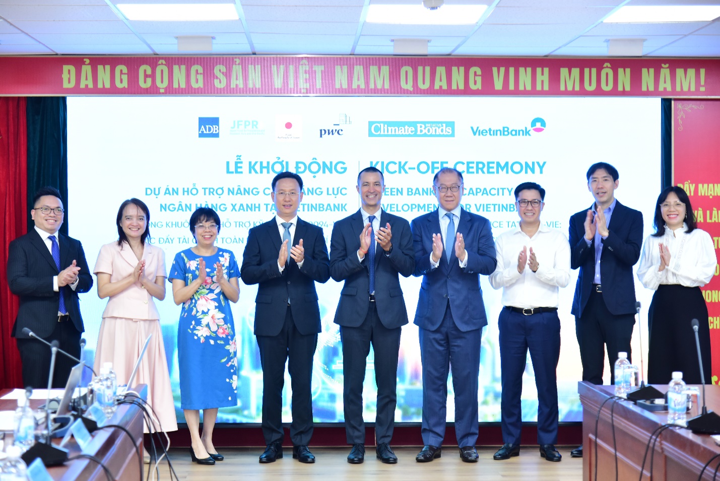F:\Tram\VietinBank\2025\ESG\Ng&acirc;n h&agrave;ng Xanh\Ảnh minh họa\7T-9.7.2025-Khoi dong DA NH Xanh (17).jpeg