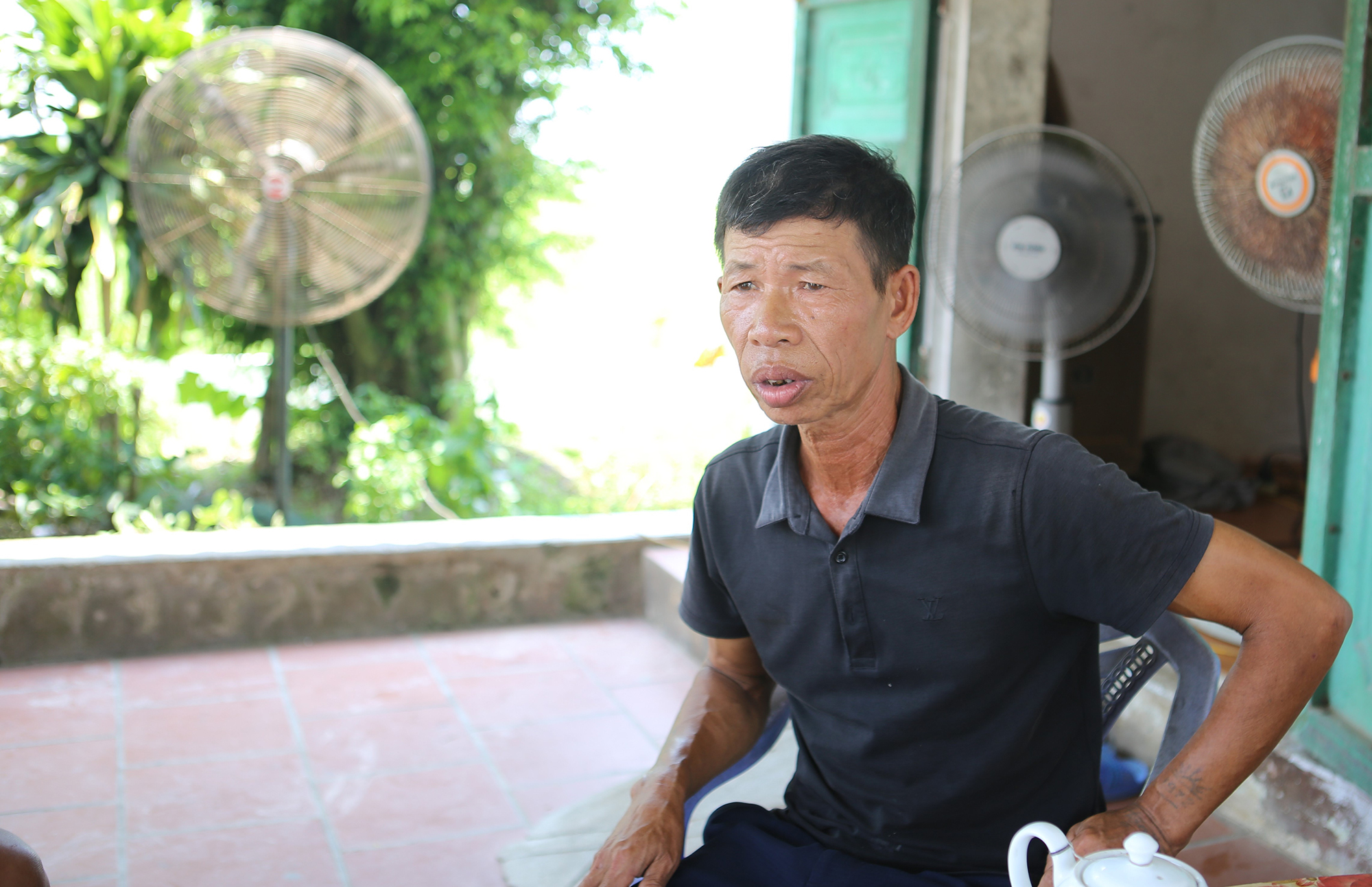 Gia cảnh ngặt ngh&egrave;o của nam thanh ni&ecirc;n sau tai nạn- Ảnh 1.