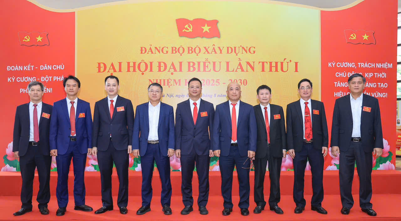 Cục trưởng Uông Việt Dũng: Hàng không Việt sẽ là ngành kinh tế chiến lược- Ảnh 2. Cục trưởng Uông Việt Dũng: Hàng không Việt sẽ là ngành kinh tế chiến lược- Ảnh 2.