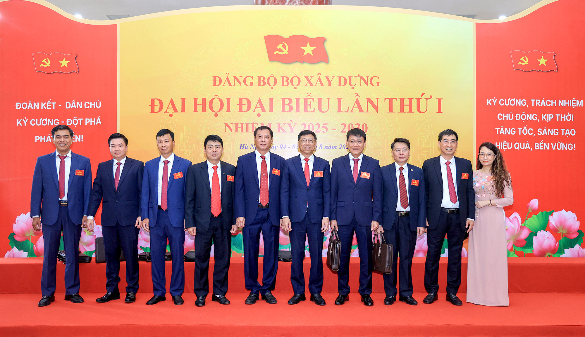 Những h&igrave;nh ảnh đẹp tại Đại hội Đại biểu Đảng bộ Bộ X&acirc;y dựng, nhiệm kỳ 2025-2030- Ảnh 9.