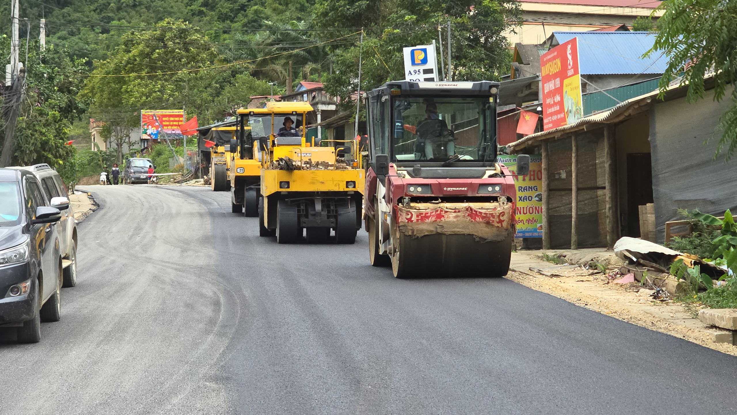 Tuyến đường ngh&igrave;n tỷ kết nối L&agrave;o Cai - Lai Ch&acirc;u sẽ ho&agrave;n th&agrave;nh trước 31/12- Ảnh 5.
