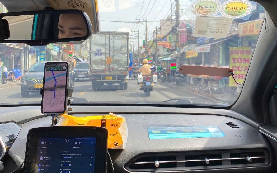 TP.HCM: CSGT Đa Phước mở đường đưa sản phụ đến bệnh viện kịp thời