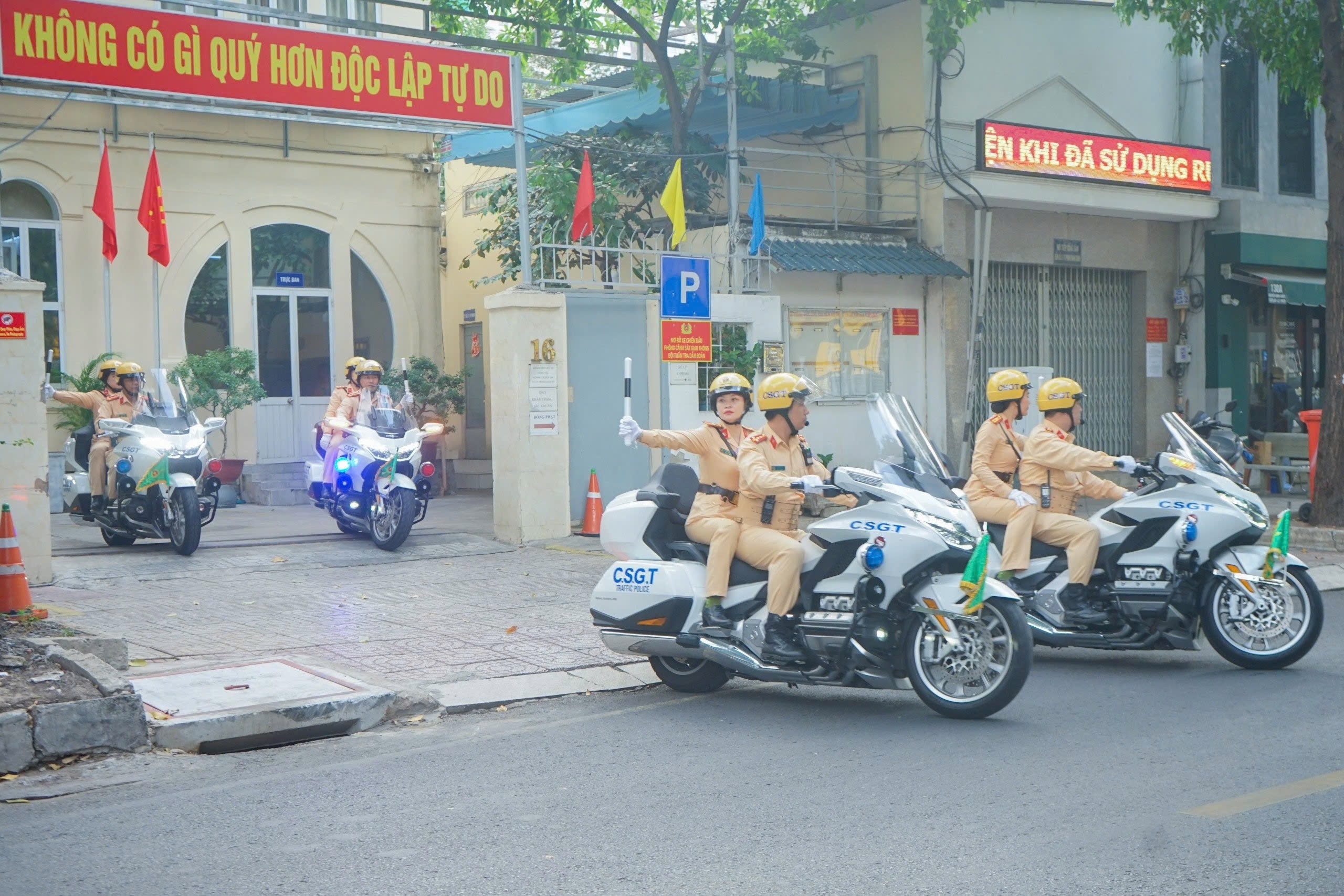 Địa chỉ 36 trụ sở đội, trạm CSGT TP.HCM người d&acirc;n cần biết- Ảnh 1.