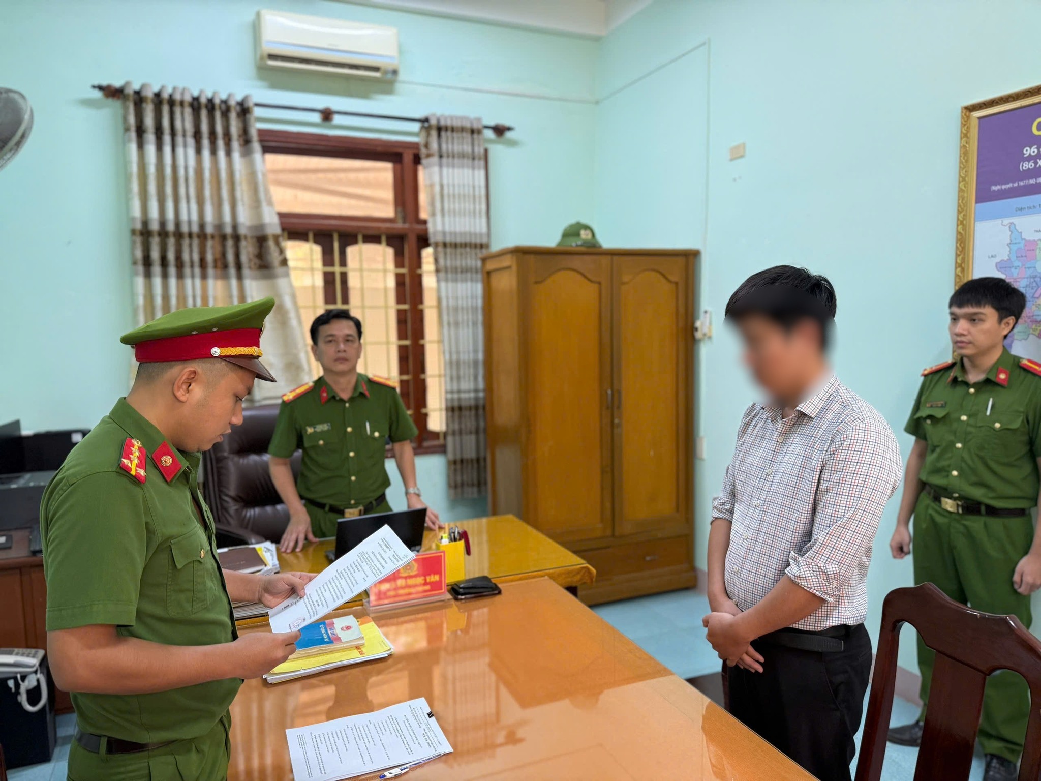 Quảng Ng&atilde;i: Khởi tố th&ecirc;m 3 bị can li&ecirc;n quan sai phạm trong đấu thầu đường ven biển- Ảnh 1.